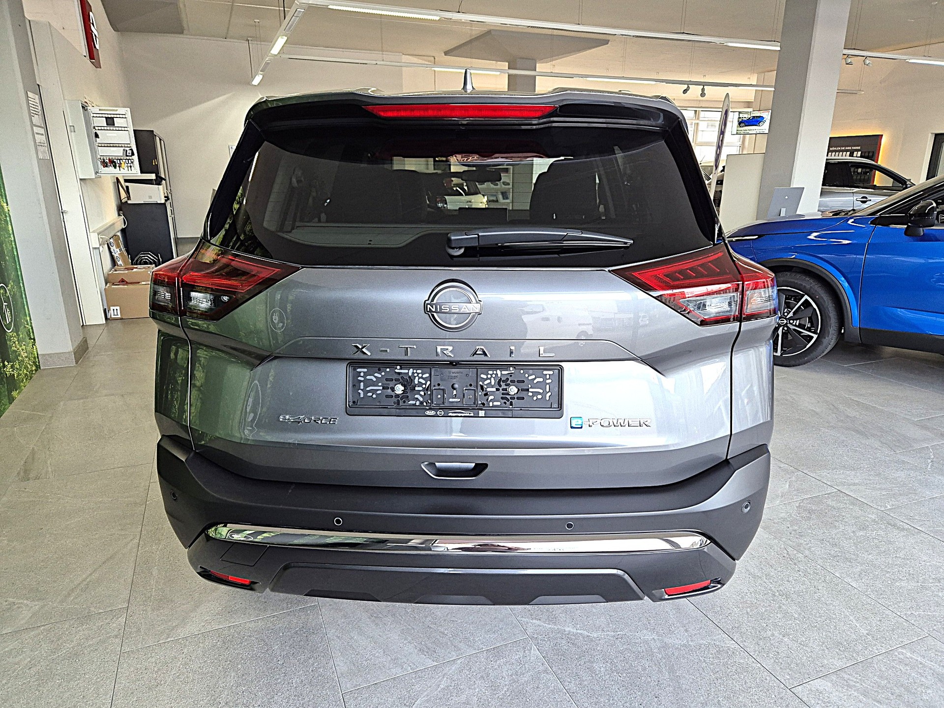 NISSAN X-Trail 1.5 VC-T e-Power 4WD 7 Sitze N-Trek-image-4