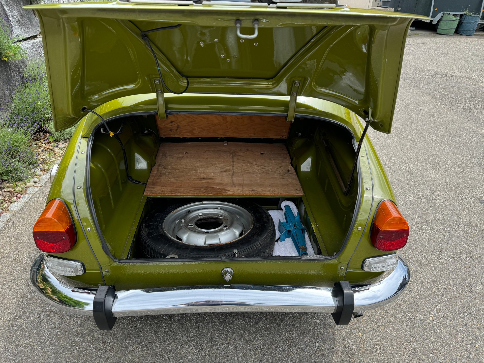 SAAB 96-image-8
