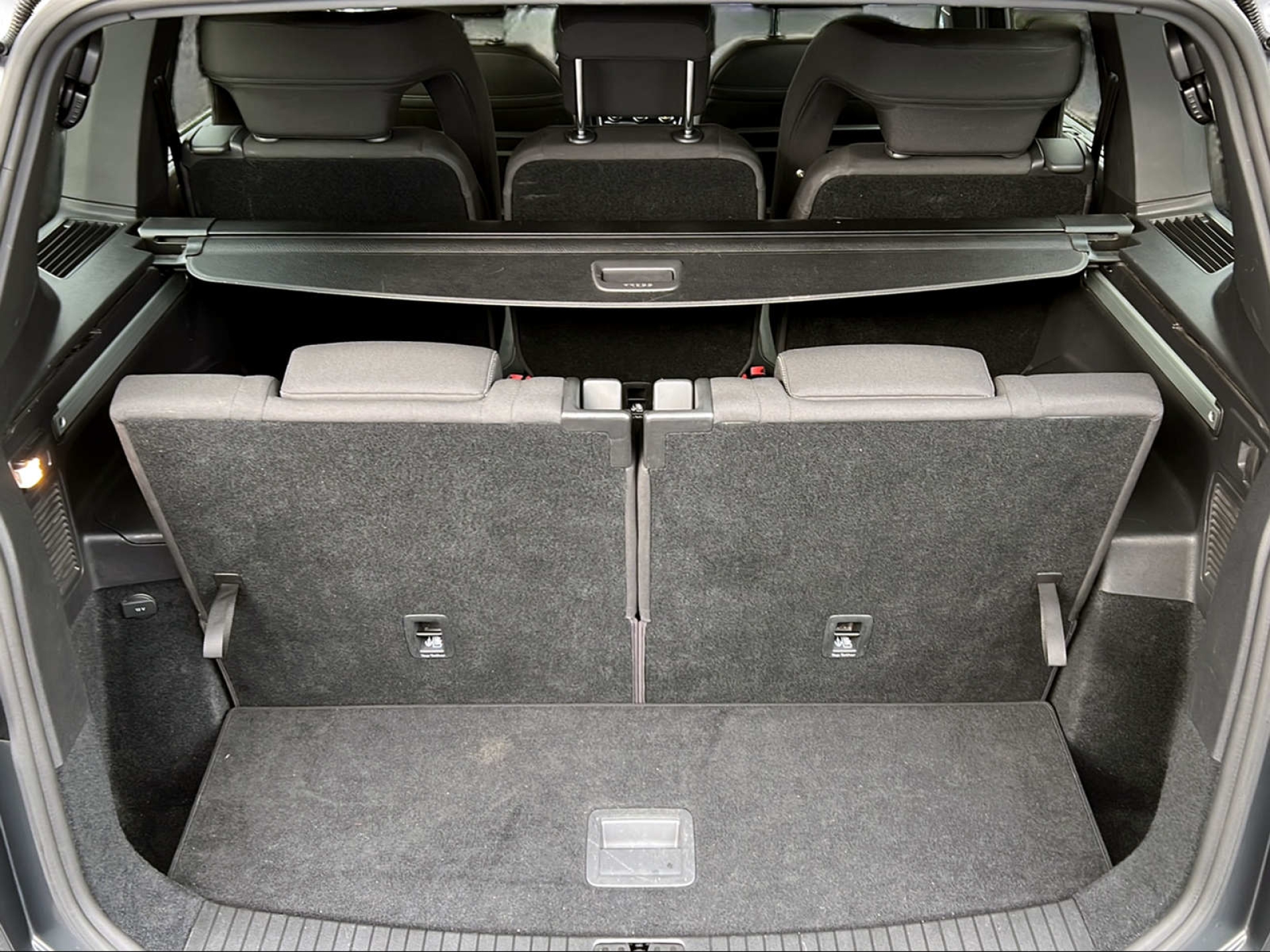 VW Touran 1.4 TSI BlueMT Highline-image-12