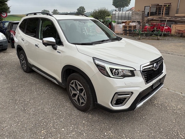 SUBARU Forester 2.0i e-Boxer Swiss Plus Lineartronic