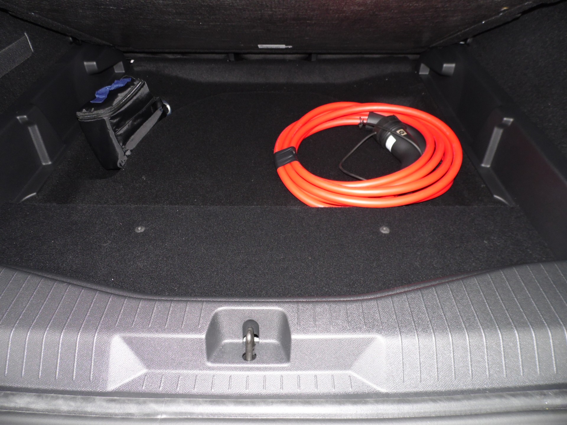 OPEL Grandland Elektro 73kWh Ultimate 4WD-image-4