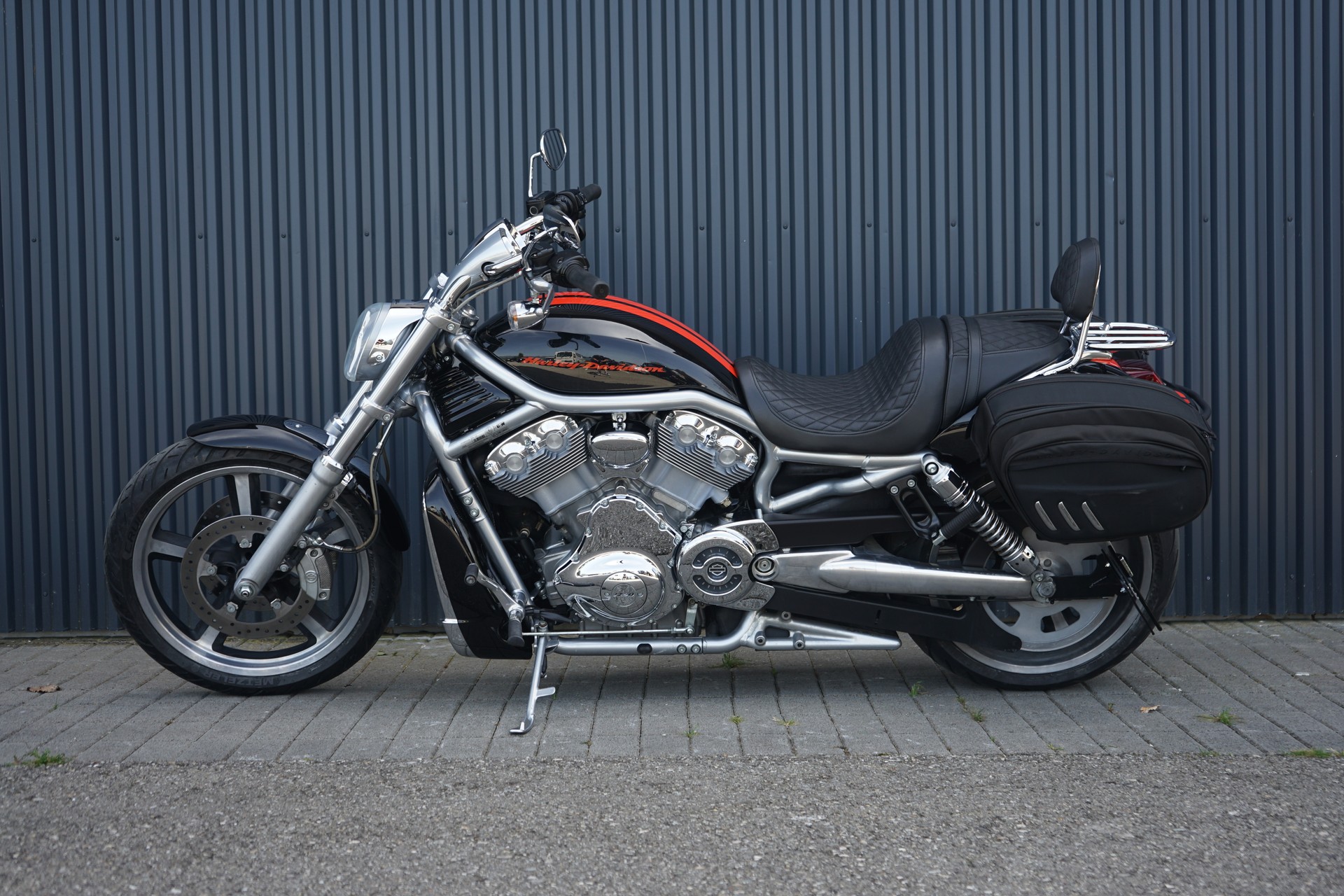 HARLEY-DAVIDSON VRSCAW V-Rod ABS-image-6
