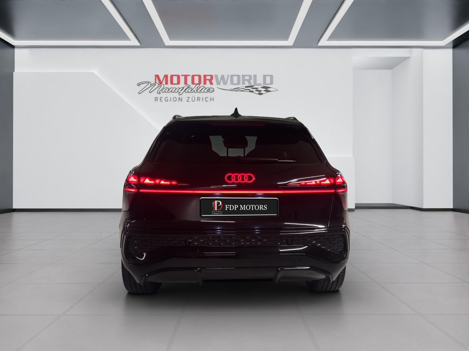 AUDI Q3 SUV TFSI quattro 150 kW S tronic S line-image-5