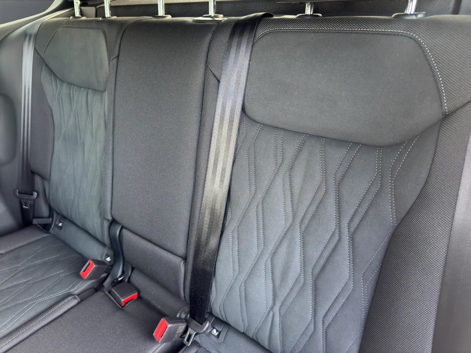 AUDI Q3 SUV TFSI quattro 150 kW S tronic S line-image-13