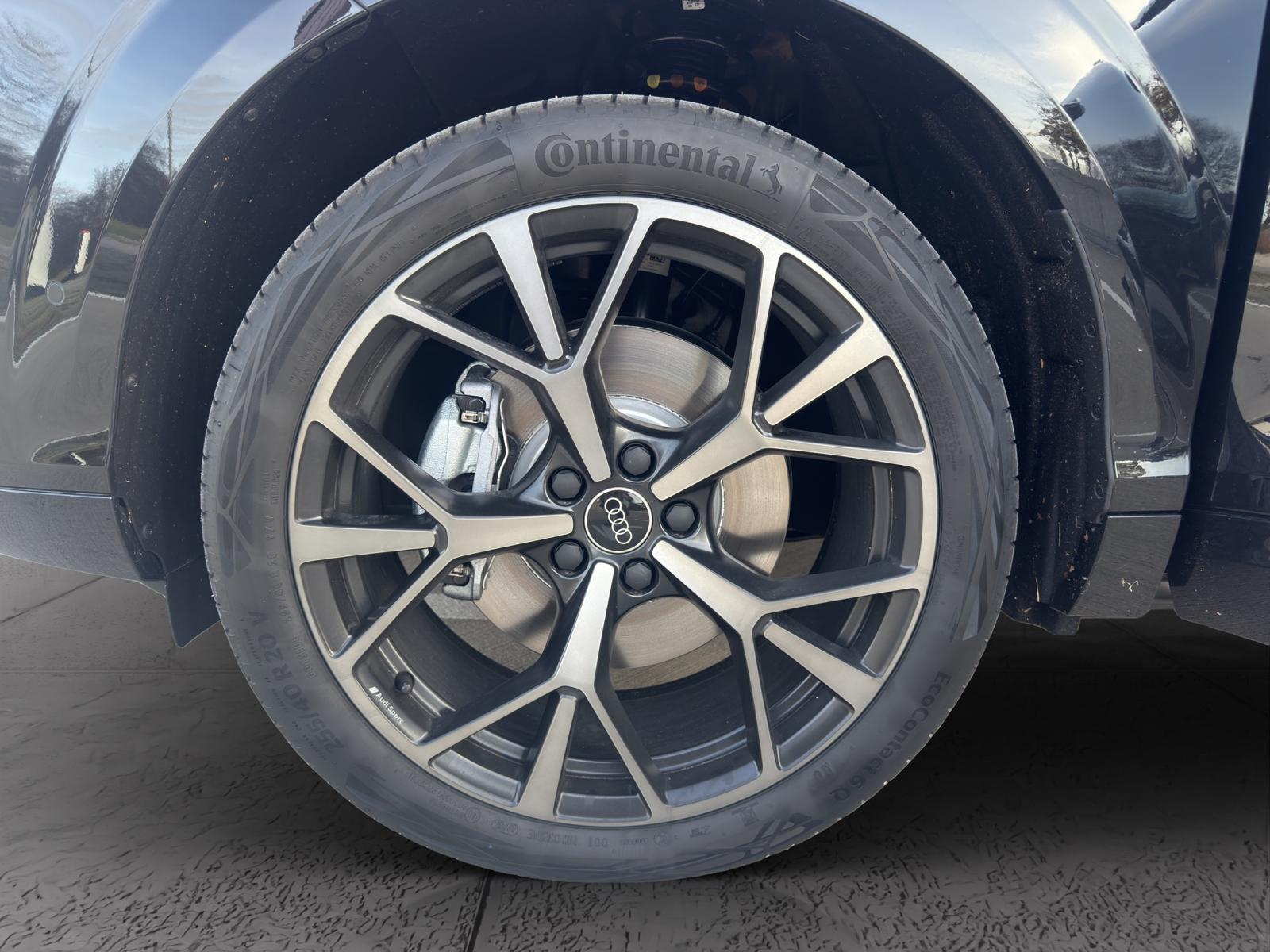 AUDI Q3 SUV TFSI quattro 150 kW S tronic S line-image-12