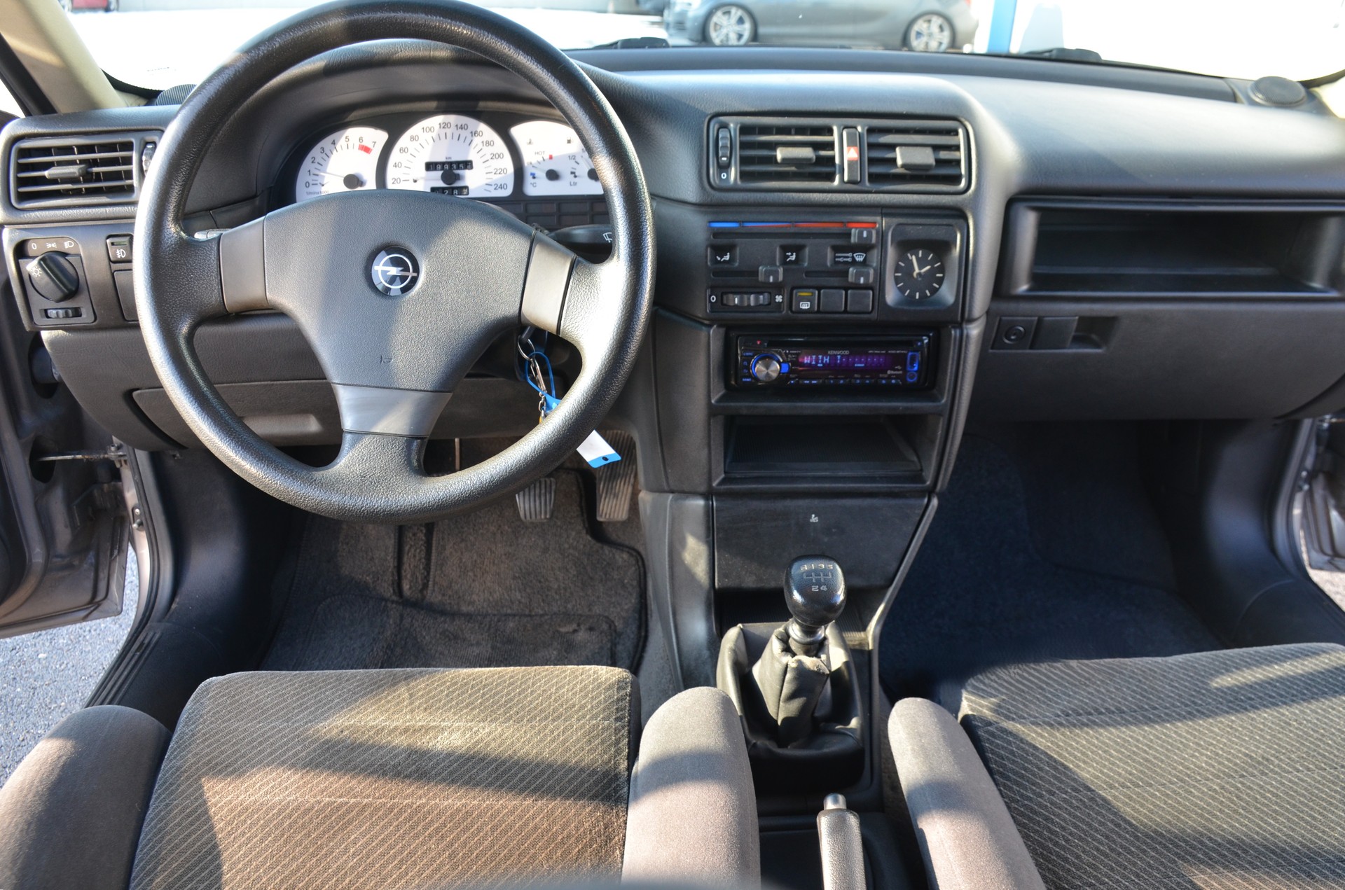 OPEL GT-image-14