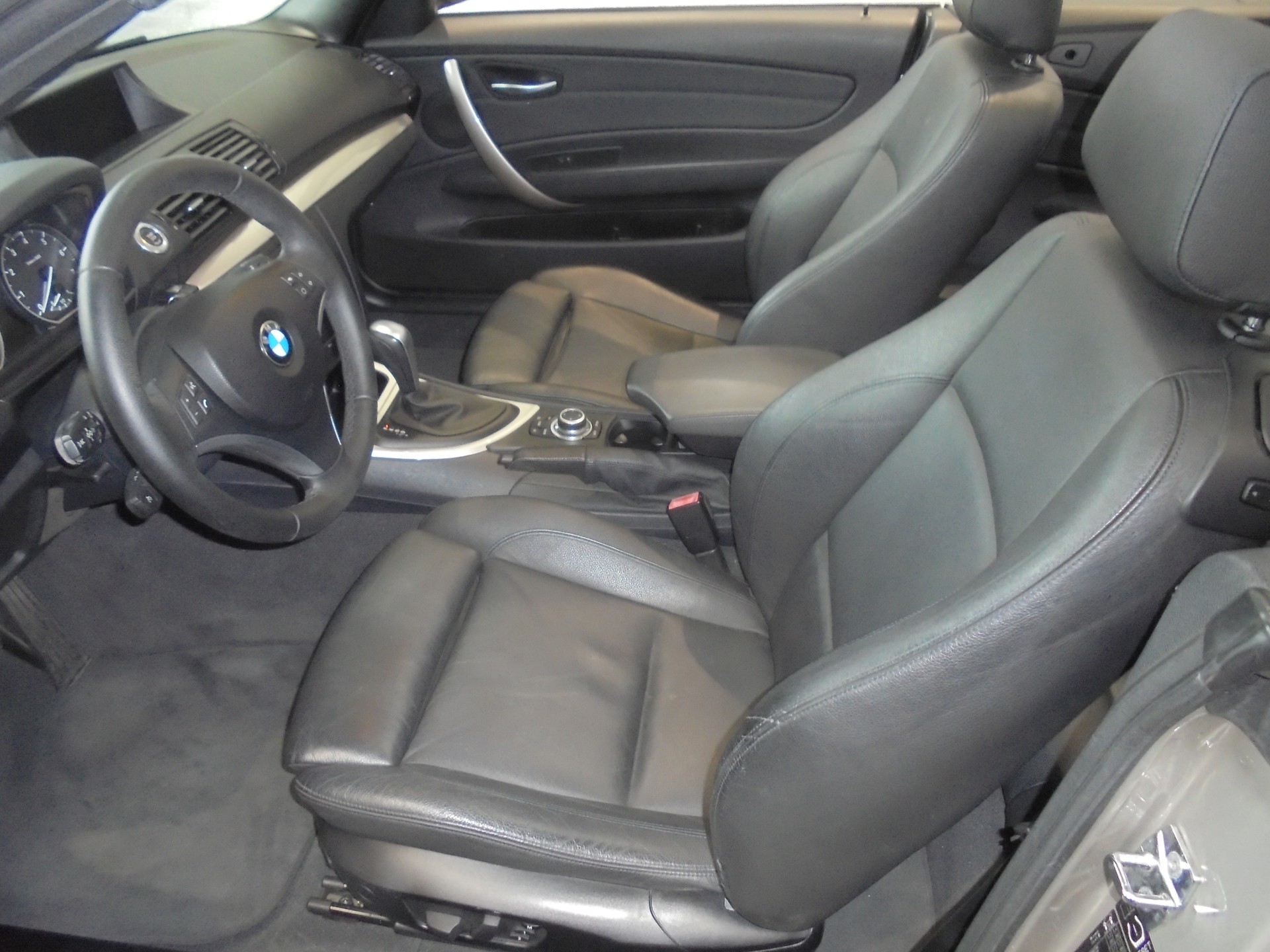 BMW 120i Cabrio Steptronic-image-8