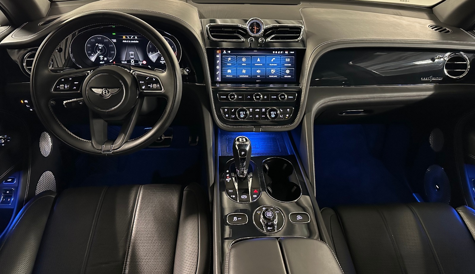 BENTLEY Bentayga V8-image-11