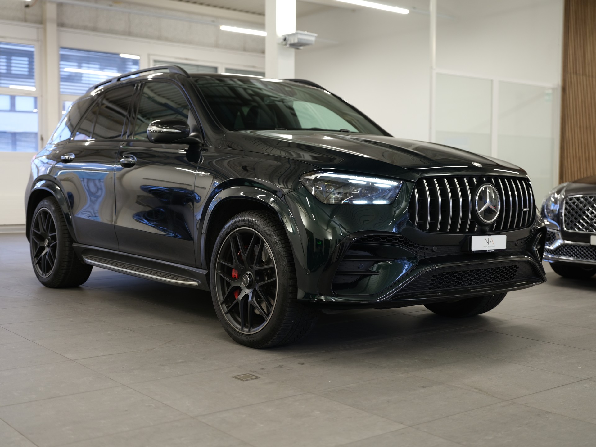 MERCEDES-BENZ GLE 53 AMG 4Matic+ 9G-Speedshift *Pano* *Head-Up* *Burmester* *Carbon Paket* *Sitzbelüftung*-showroom-element-1