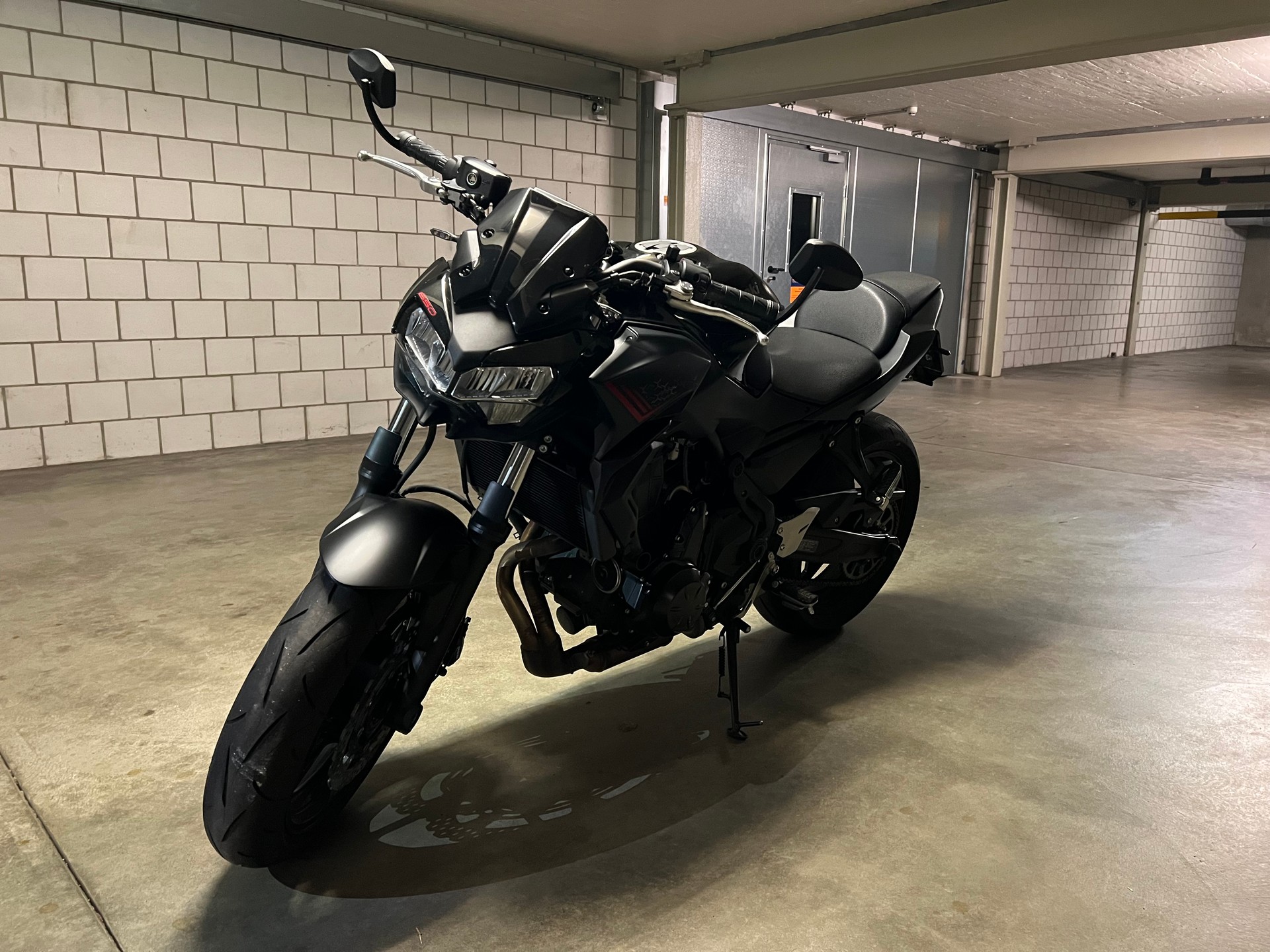KAWASAKI Z 650 (35kW)-image-4
