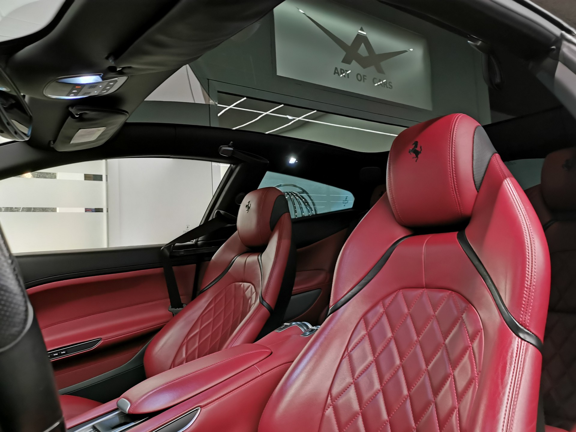 FERRARI GTC 4 LUSSO DAYTONA NERO ALL BLACK 70 ANNI PANO JBL BEIFAHRERDISPLAY GESTEPPTE SITZE CARBON LENKRAD MIT SCHALTANZEIGE LIFT AFS-image-8