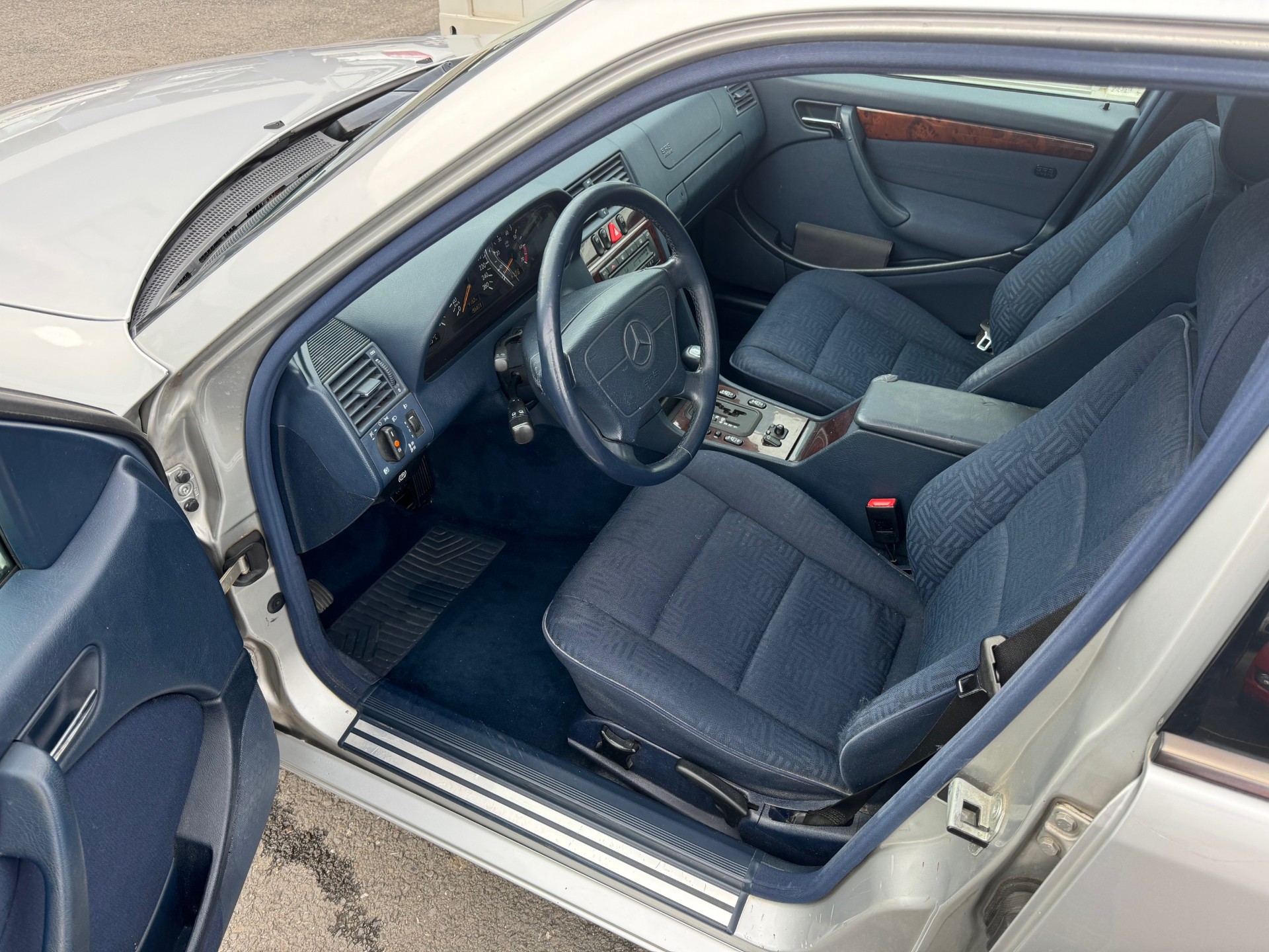 MERCEDES-BENZ C 280 Elégance Automatique-image-7