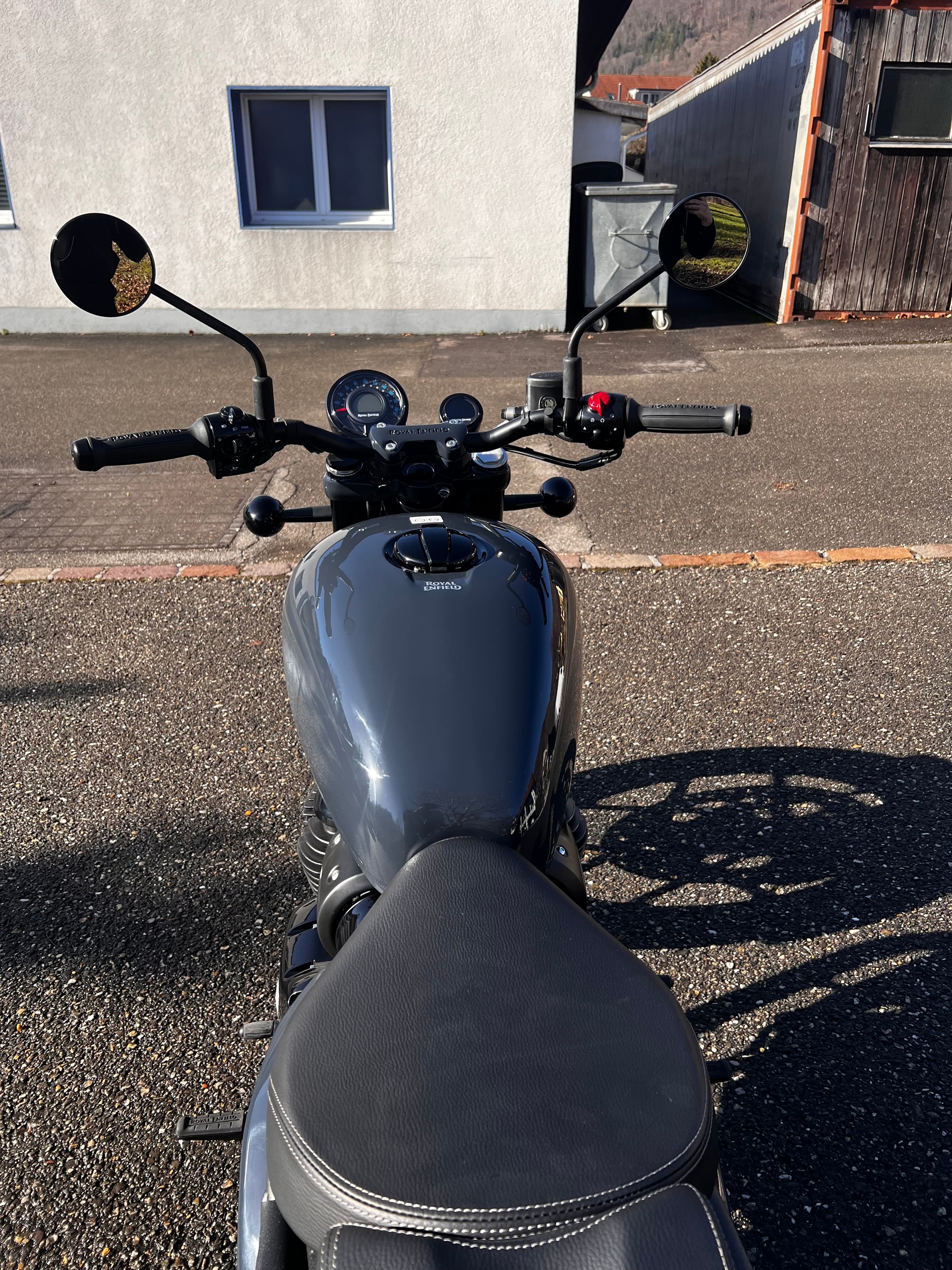 ROYAL ENFIELD Shotgun 650 Single-image-7