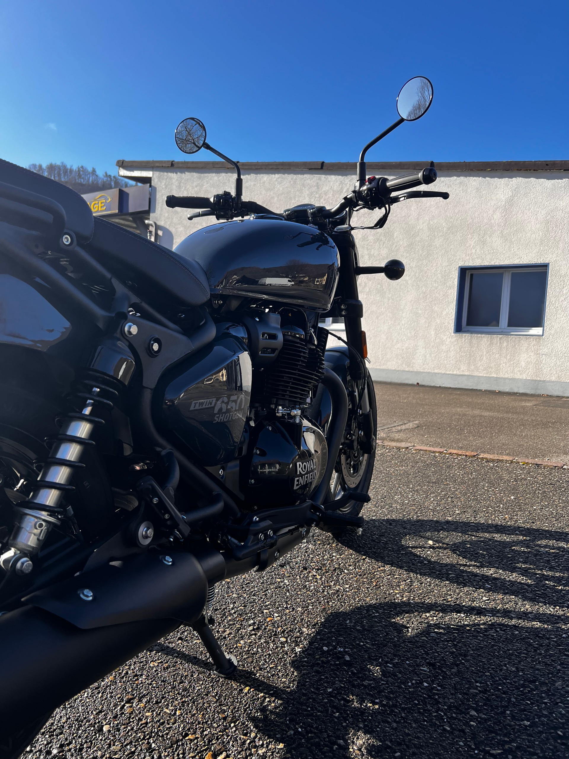 ROYAL ENFIELD Shotgun 650 Single-image-6