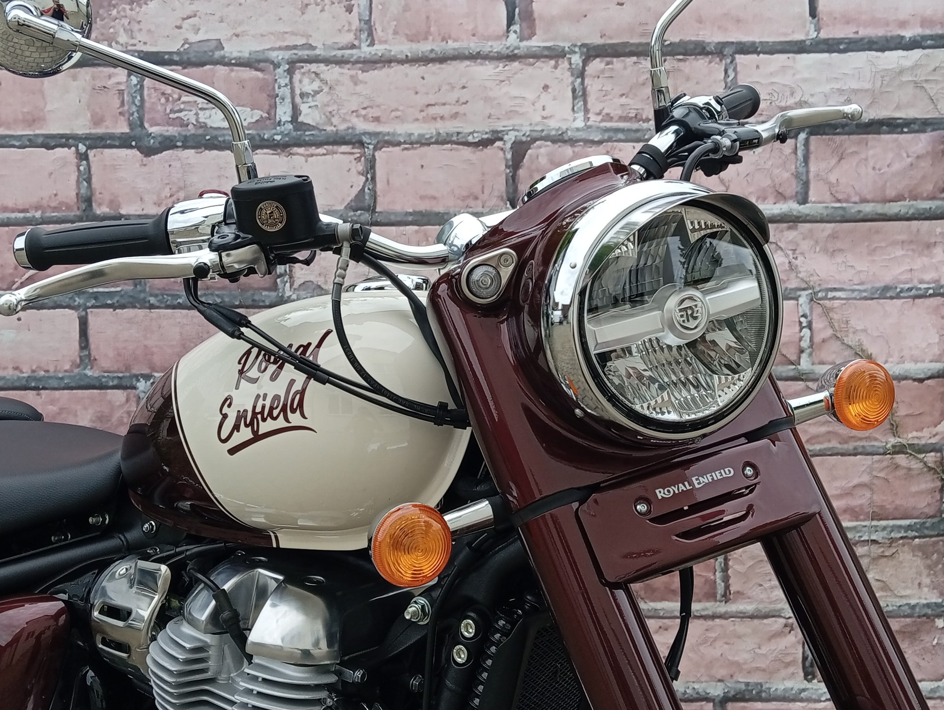ROYAL ENFIELD Classic 650 Base-image-5