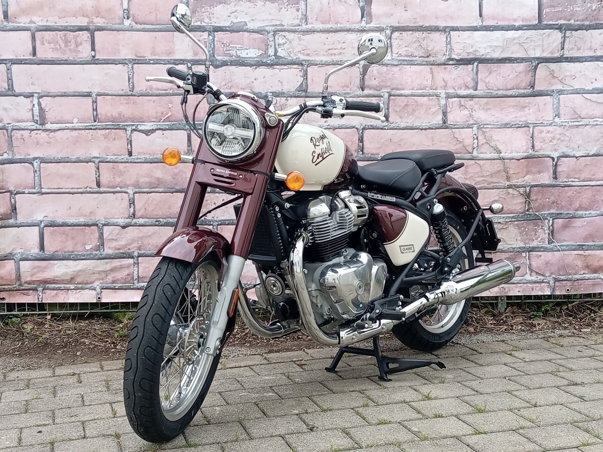 ROYAL ENFIELD Classic 650 Base-image-3