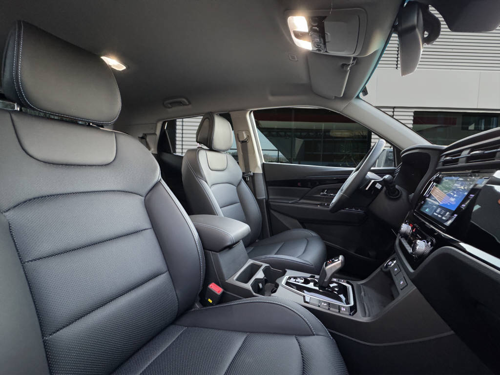 KGM-SsangYong Korando eMotion Titanium 61.5 kWh, 2WD-image-12