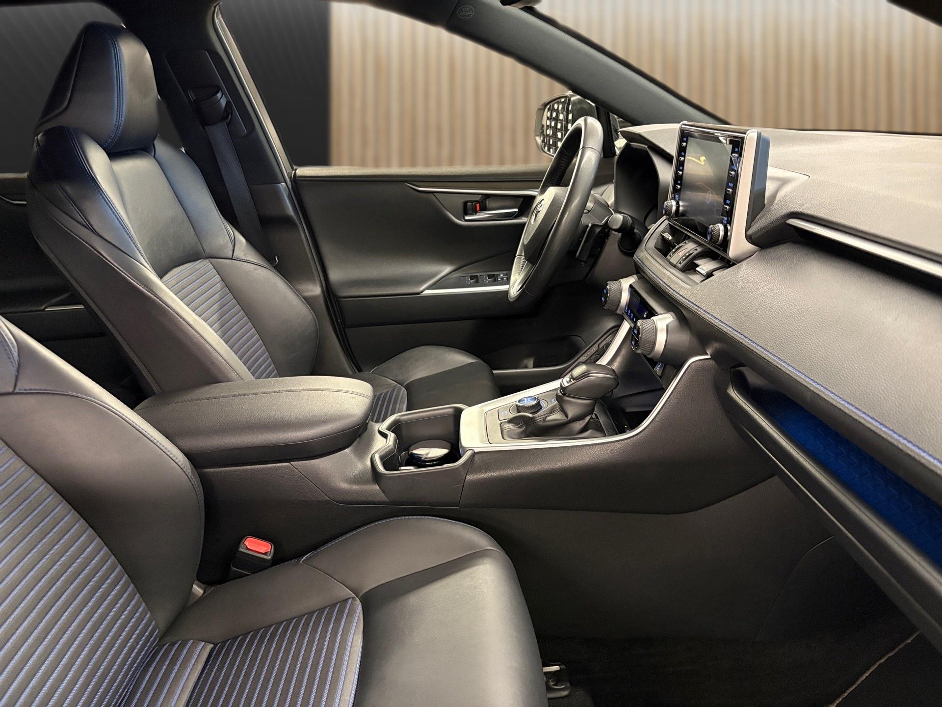 TOYOTA RAV-4 2.5 HSD Style e-CVT 4WD-image-15