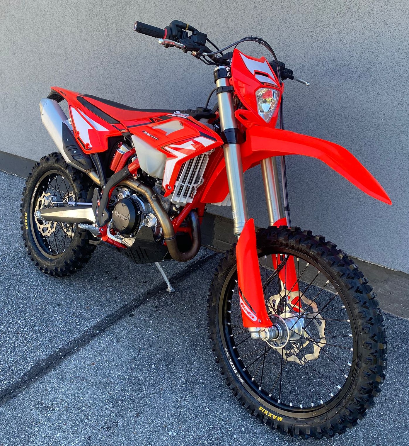BETA RR-E 350-4T EFI Enduro-image-1