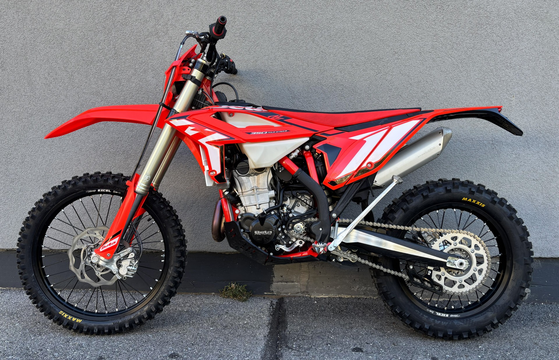 BETA RR-E 350-4T EFI Enduro-image-3