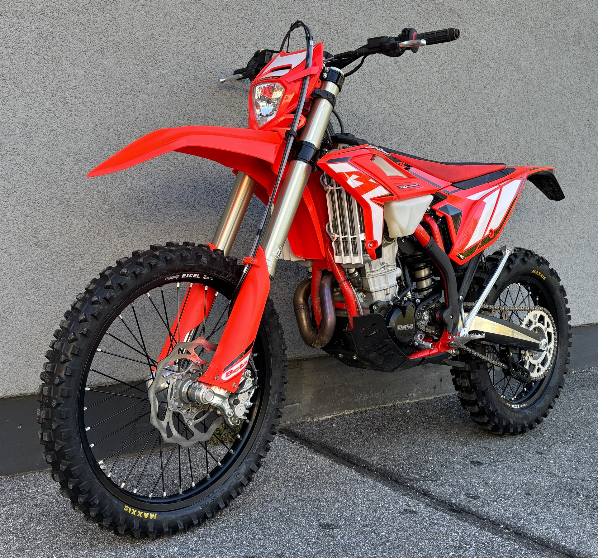 BETA RR-E 350-4T EFI Enduro-image-2