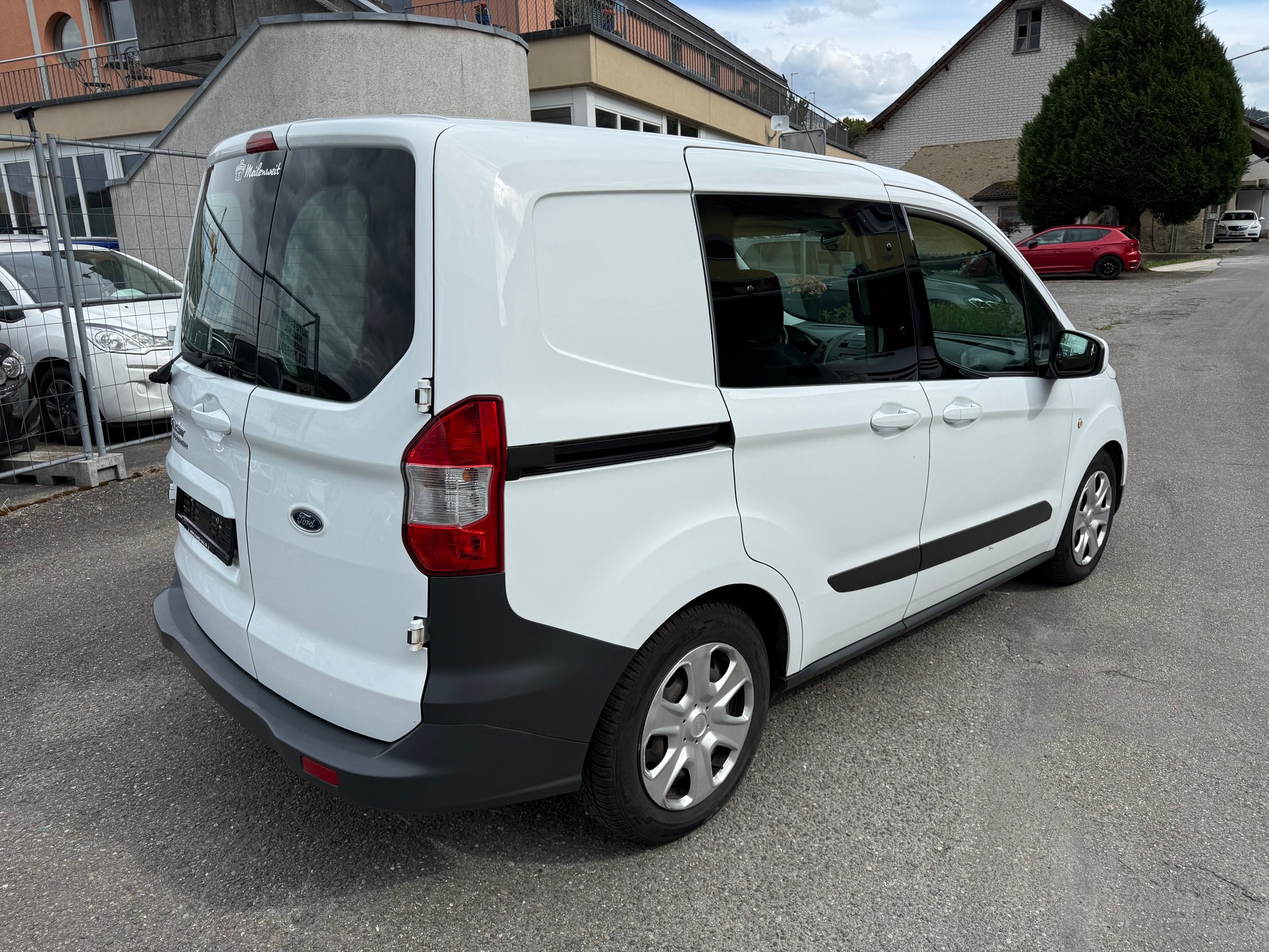 FORD Transit Courier Combi 1.5 TDCi Ambiente-image-3