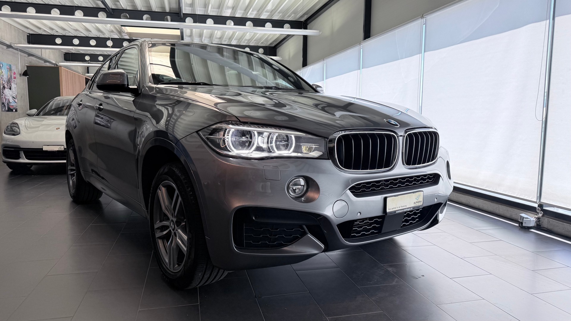 BMW X6 30d xDrive-showroom-element-2