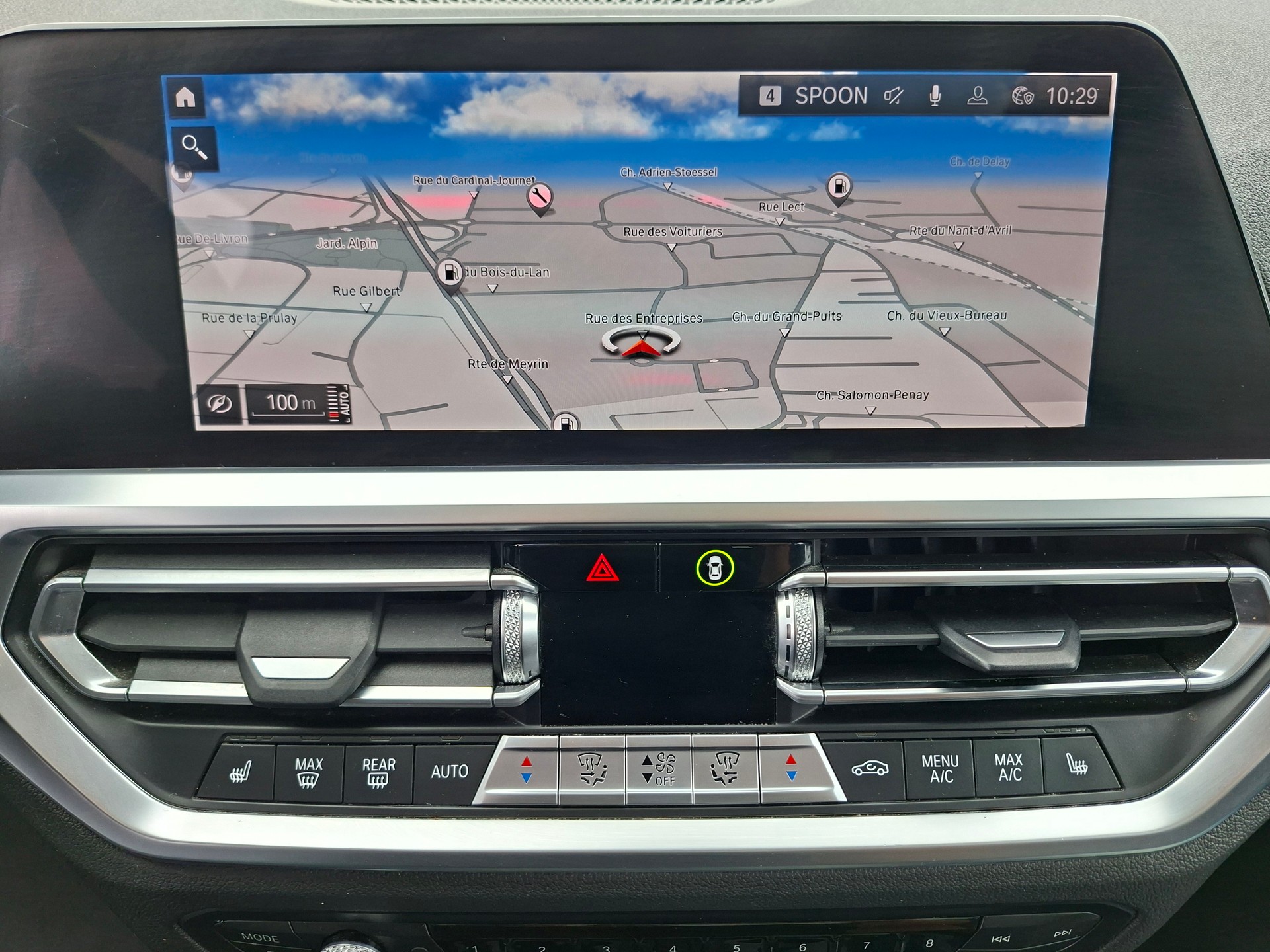 BMW 330i Touring xDrive Steptronic M Sport-image-12