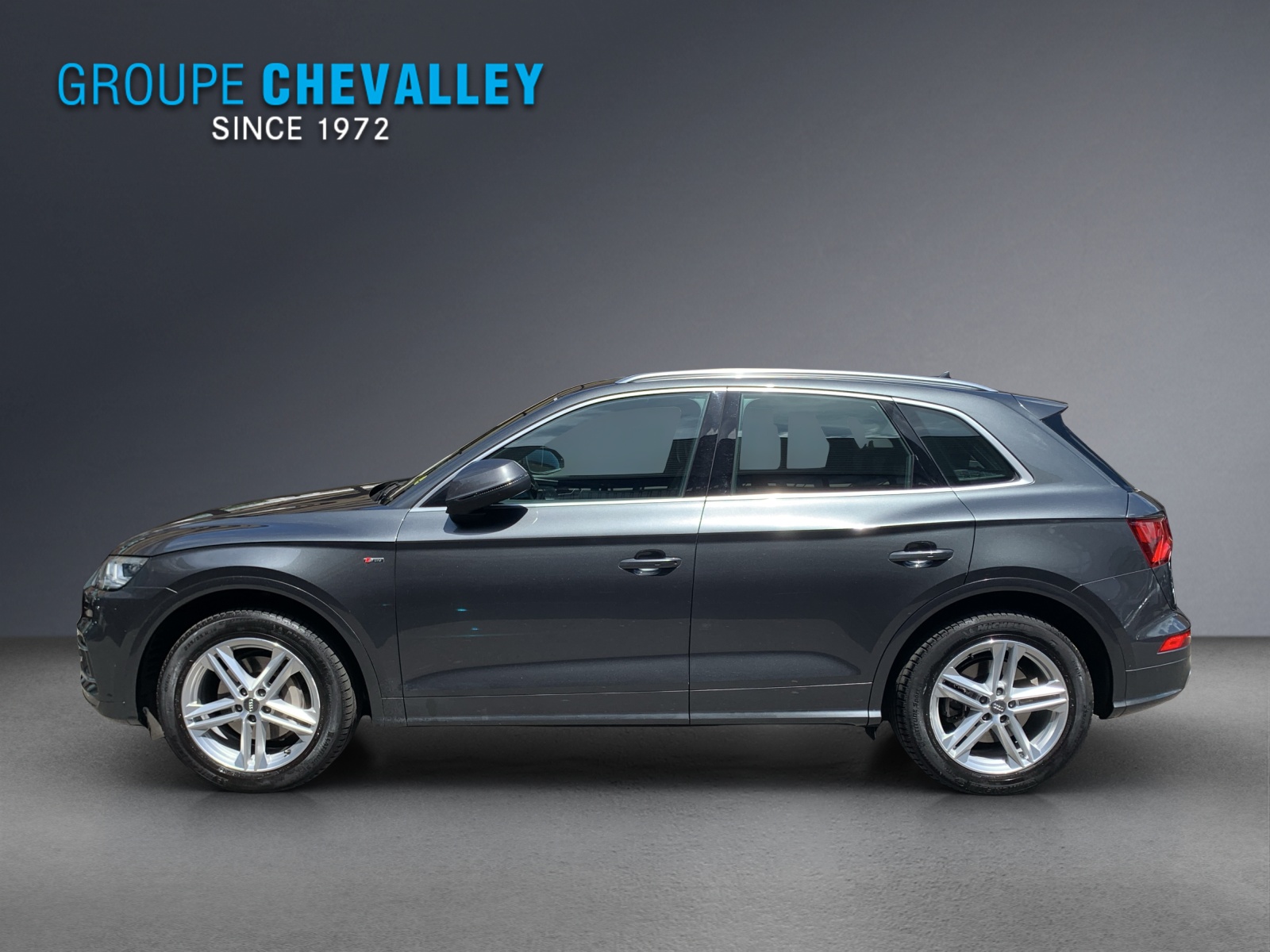 AUDI Q5 2.0 TDI sport quattro-showroom-element-3