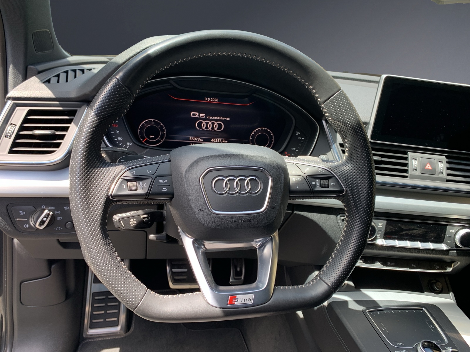 AUDI Q5 2.0 TDI sport quattro-image-8