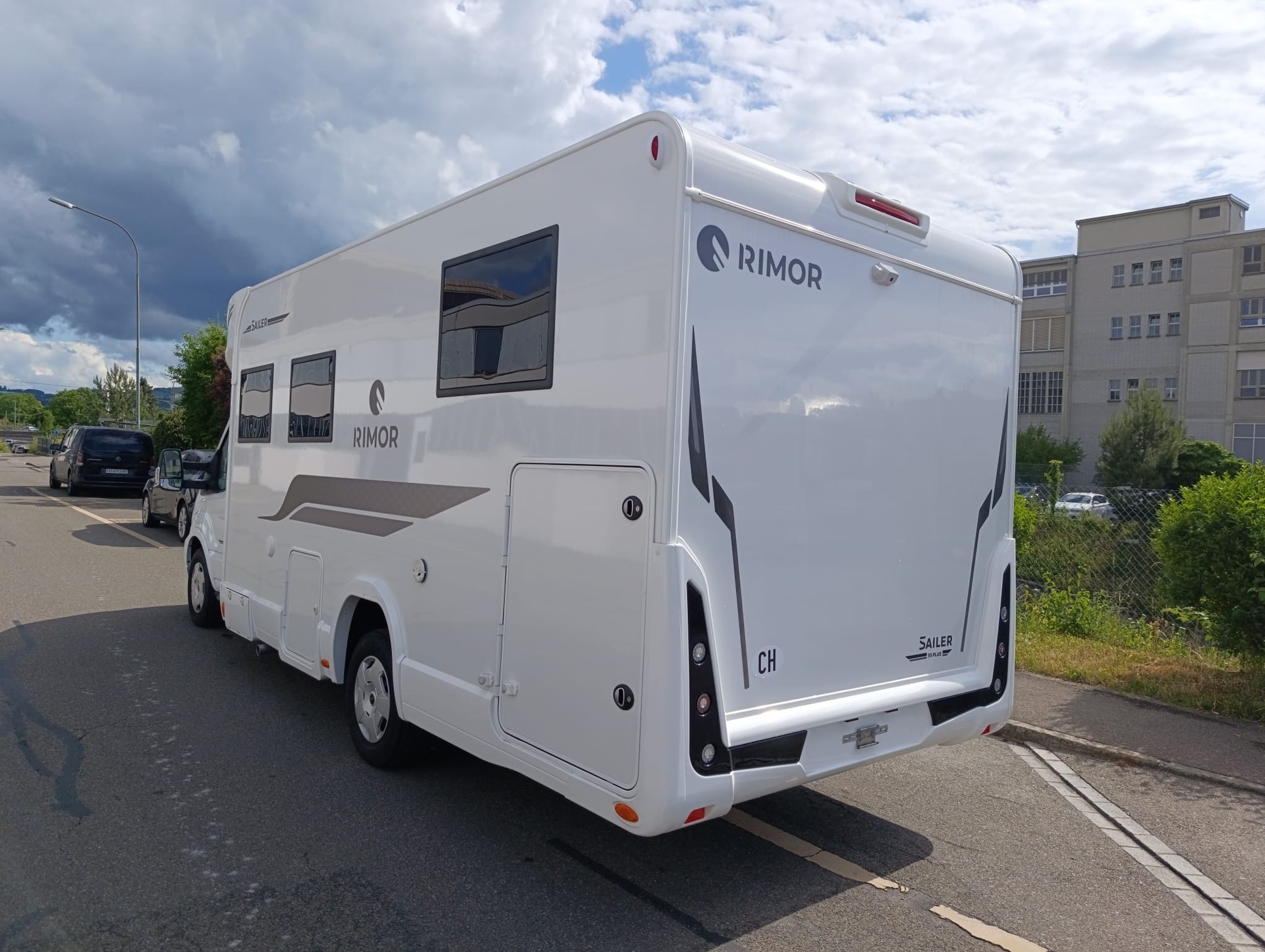 RIMOR Sailer 95 ***Premium-Ausstattung zum unschlagbaren Preis***Automat 165PS *5 Plätzer *Bordcomputer *Rückfahrkamera *Navigation*-showroom-element-2
