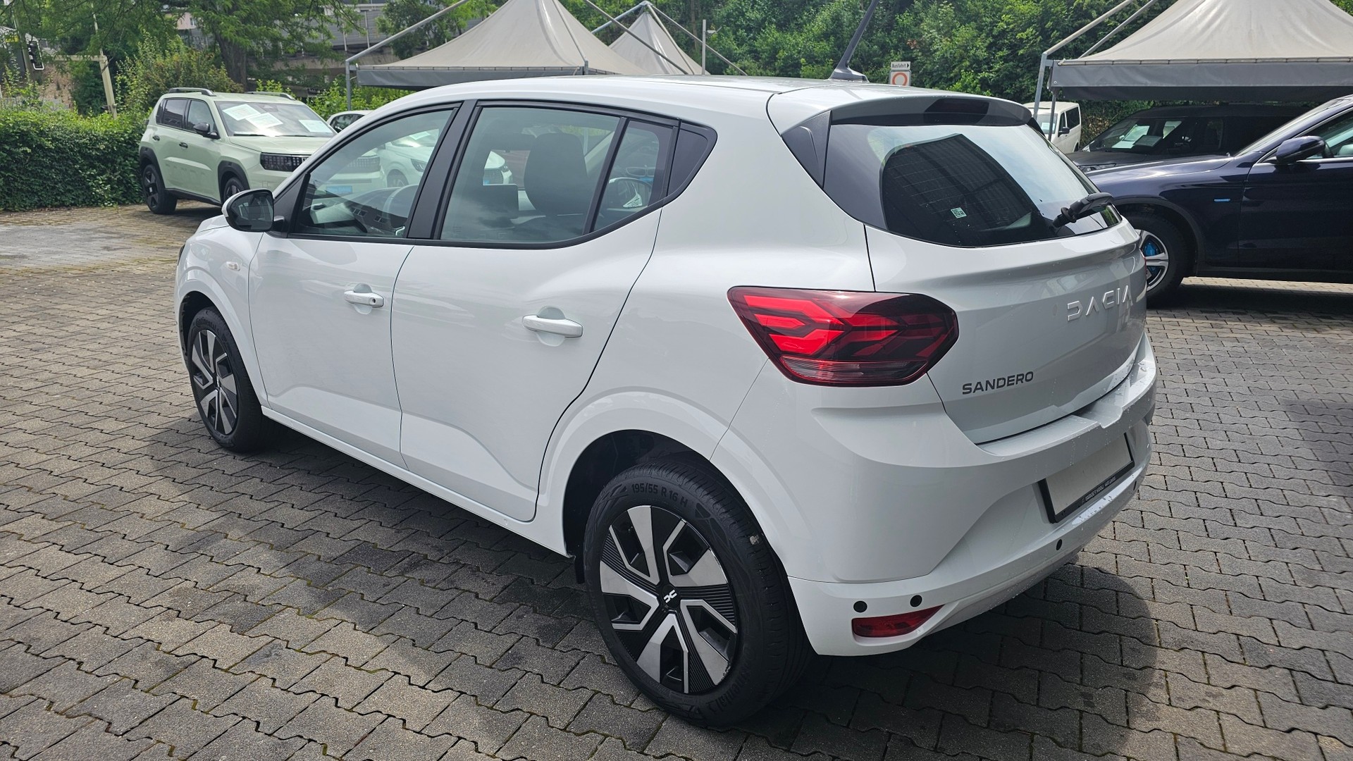 DACIA Sandero TCe 90 Expression-image-11