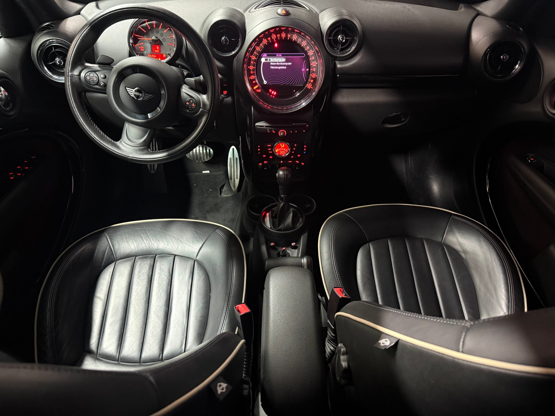 MINI Countryman Cooper S ALL4 Steptronic-image-10