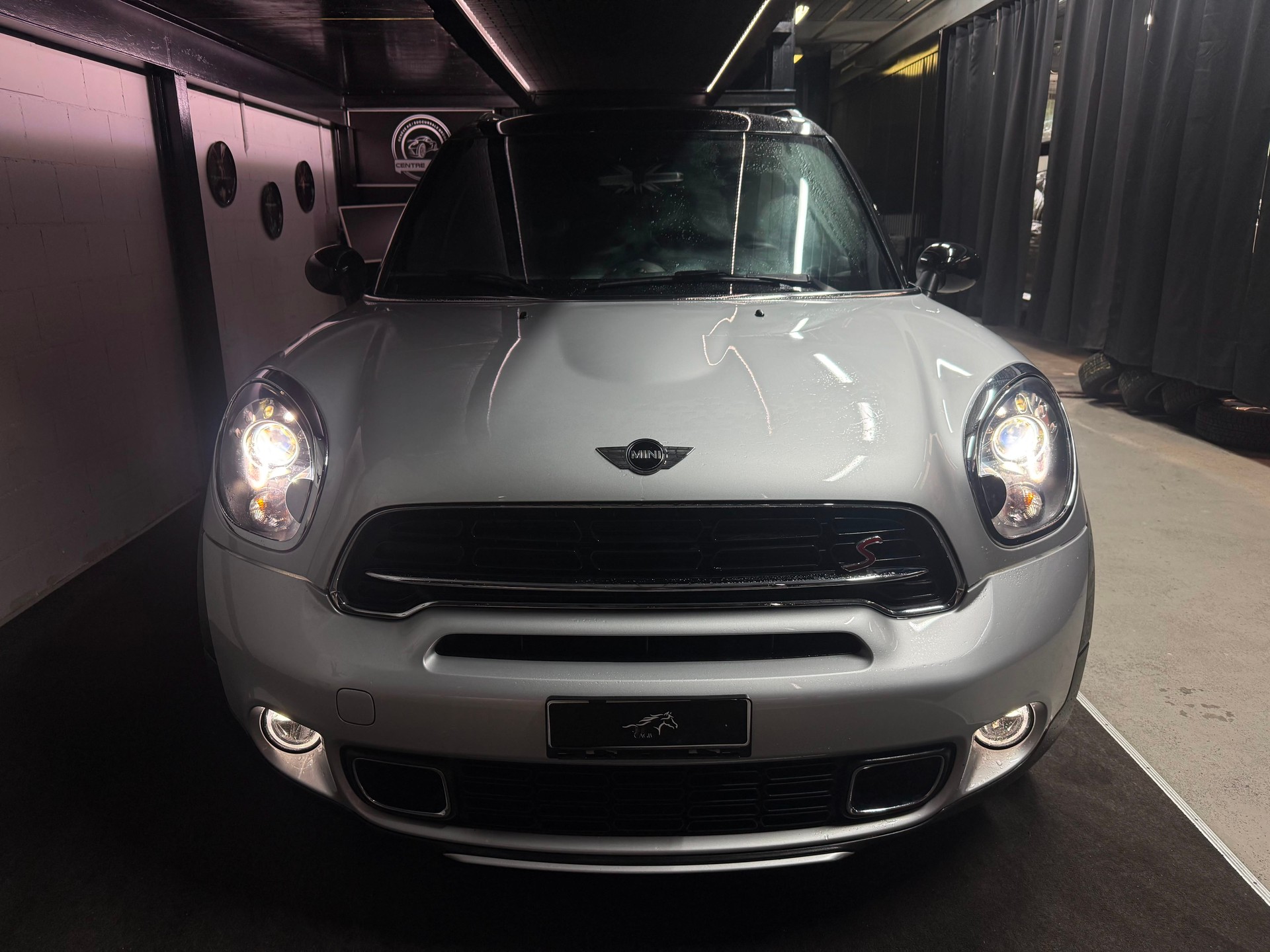 MINI Countryman Cooper S ALL4 Steptronic-showroom-element-1