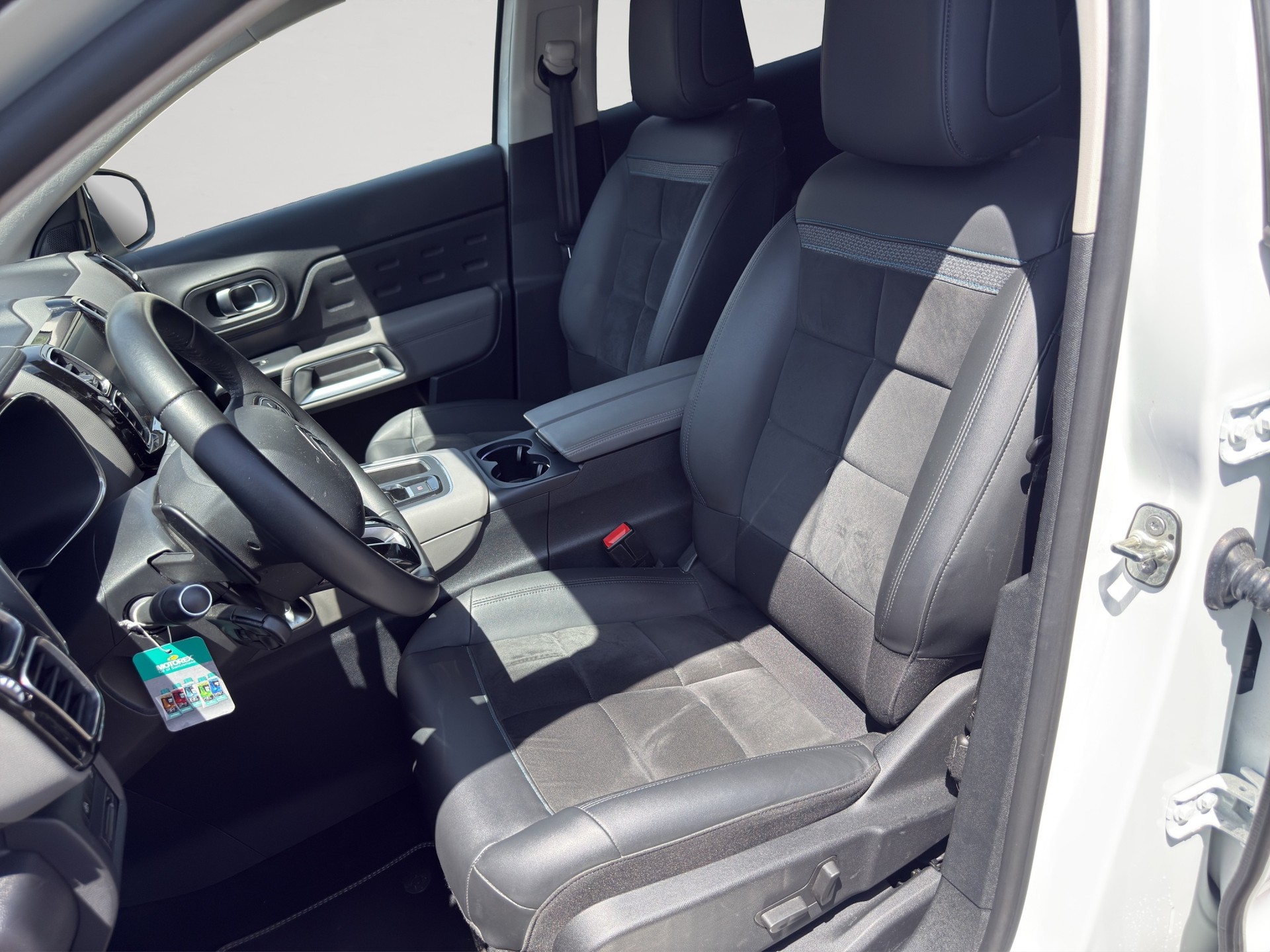 CITROEN C5 Aircross 1.6 PHEV Swiss Edition-image-11
