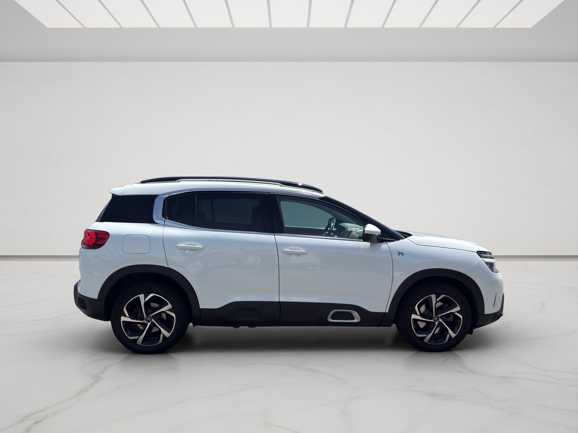 CITROEN C5 Aircross 1.6 PHEV Swiss Edition-image-5