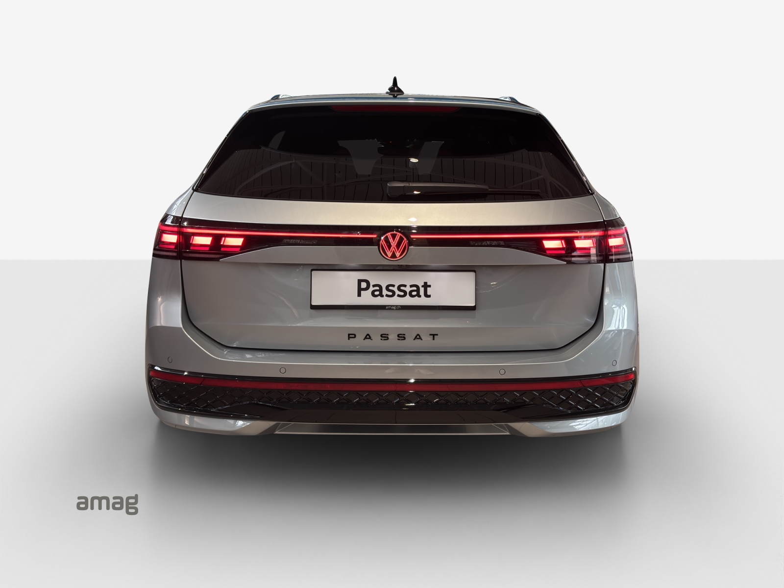 VW Passat Variant 1.5 TSI evo2 Plug-In- Hybrid R-Line DSG-showroom-element-3