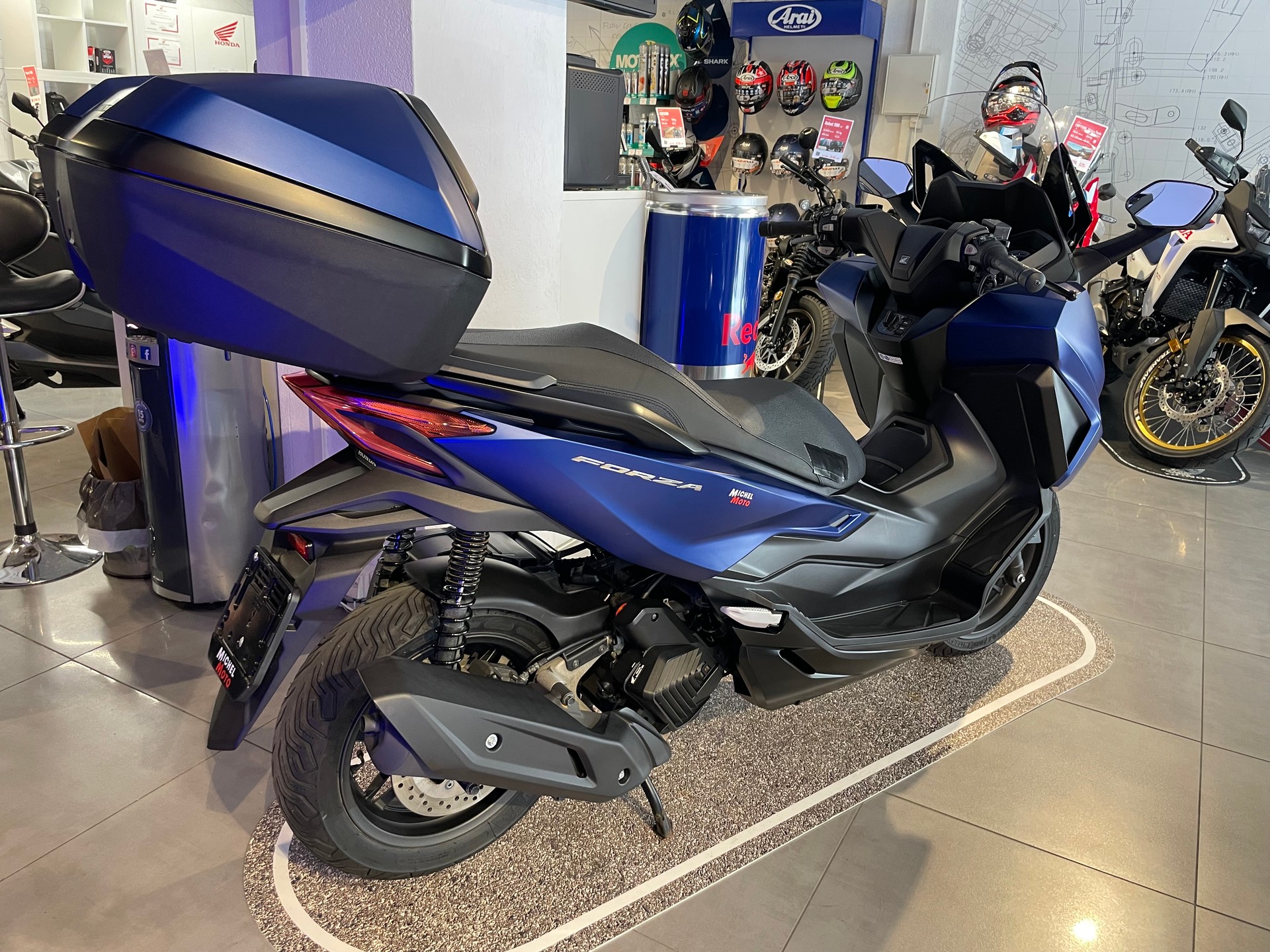 HONDA Nss 125 Forza Smart TopBox-image-2