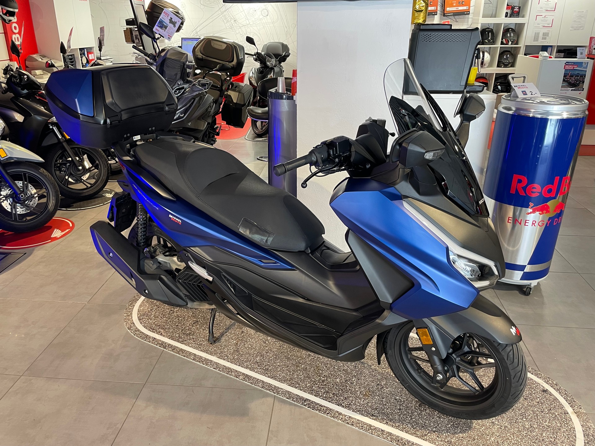 HONDA Nss 125 Forza Smart TopBox-image-1