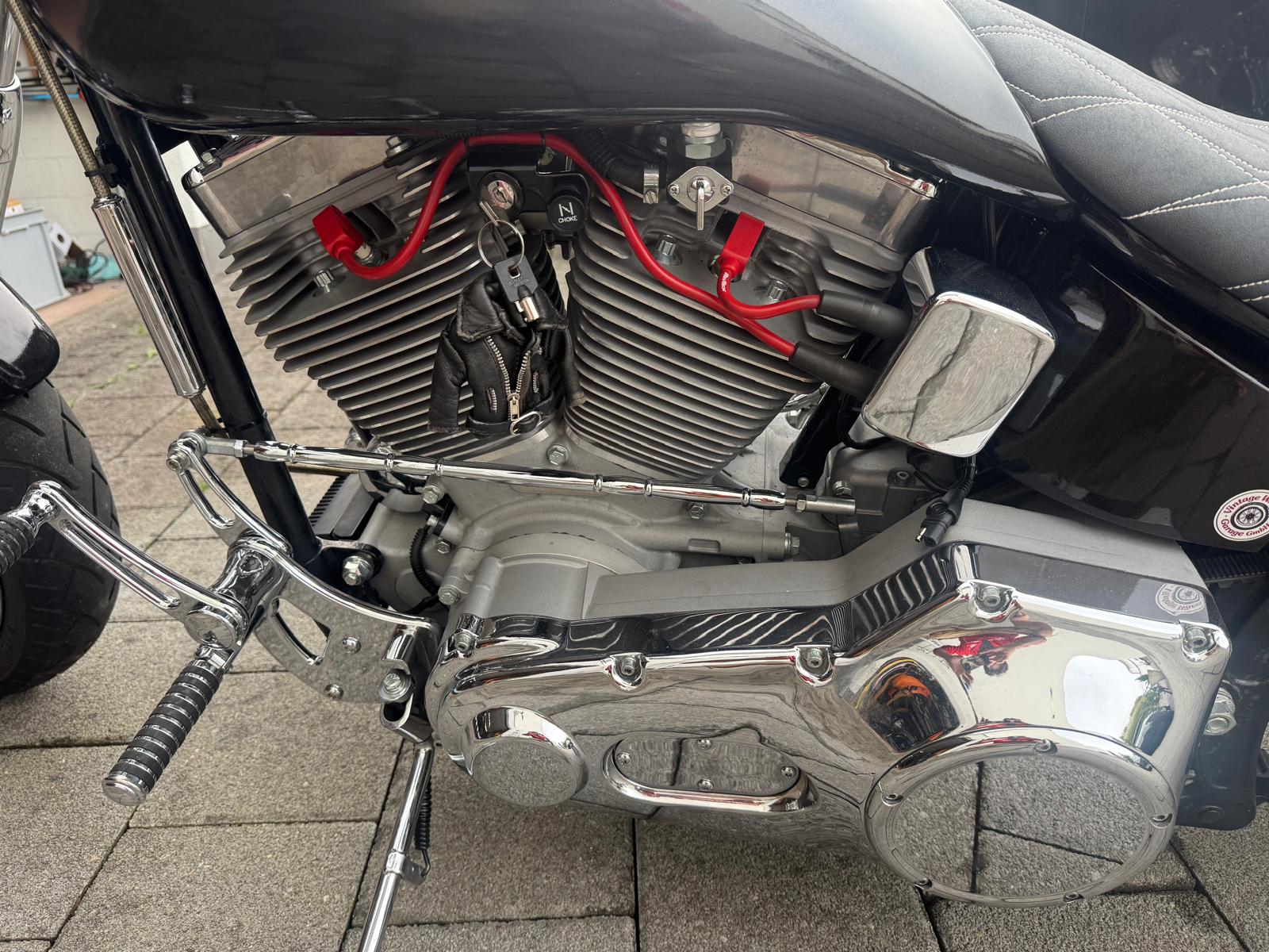 HARLEY-DAVIDSON FXSTD Deuce-image-3
