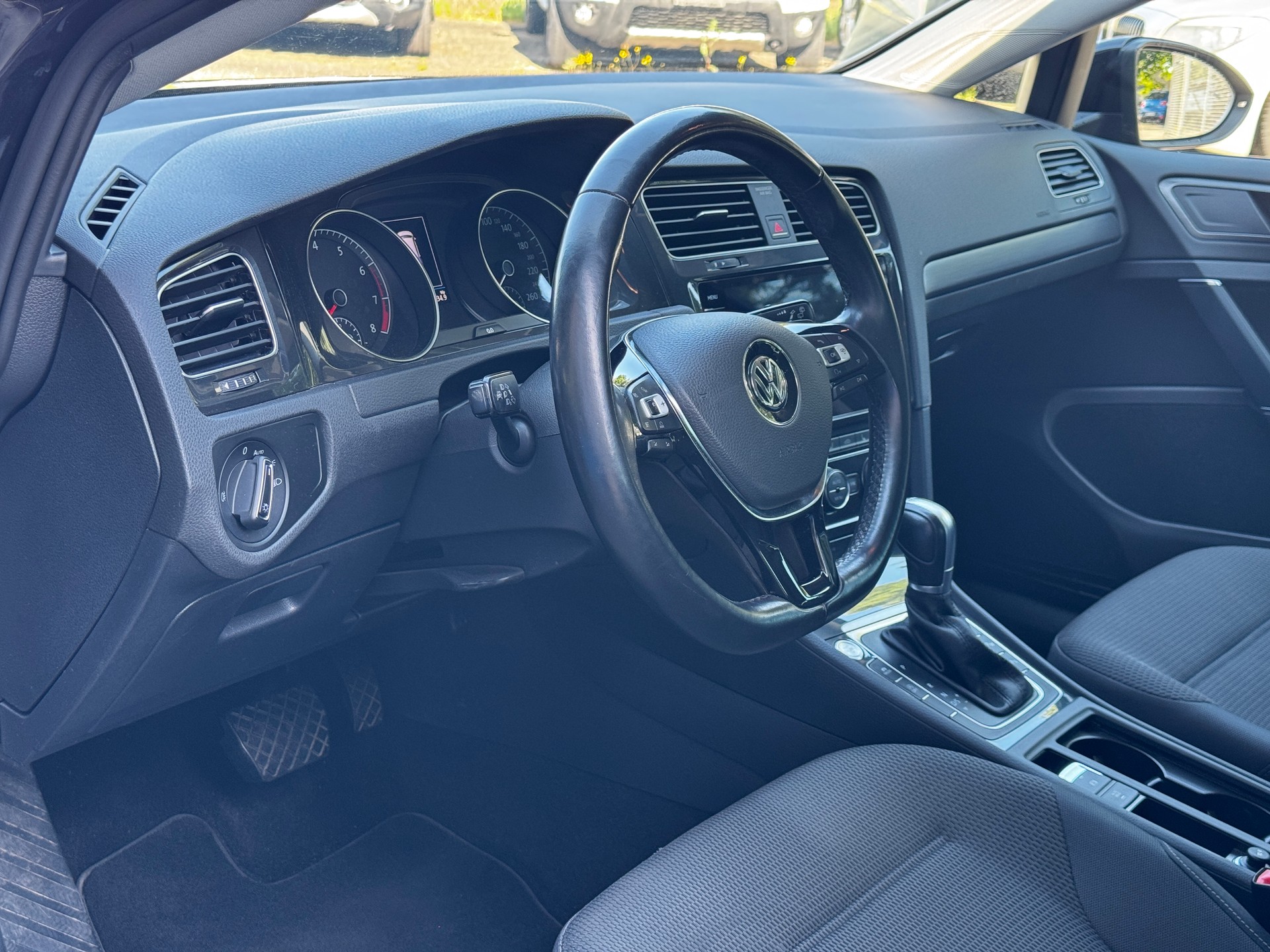 VW Golf 1.5 TSI EVO Highline DSG-image-8