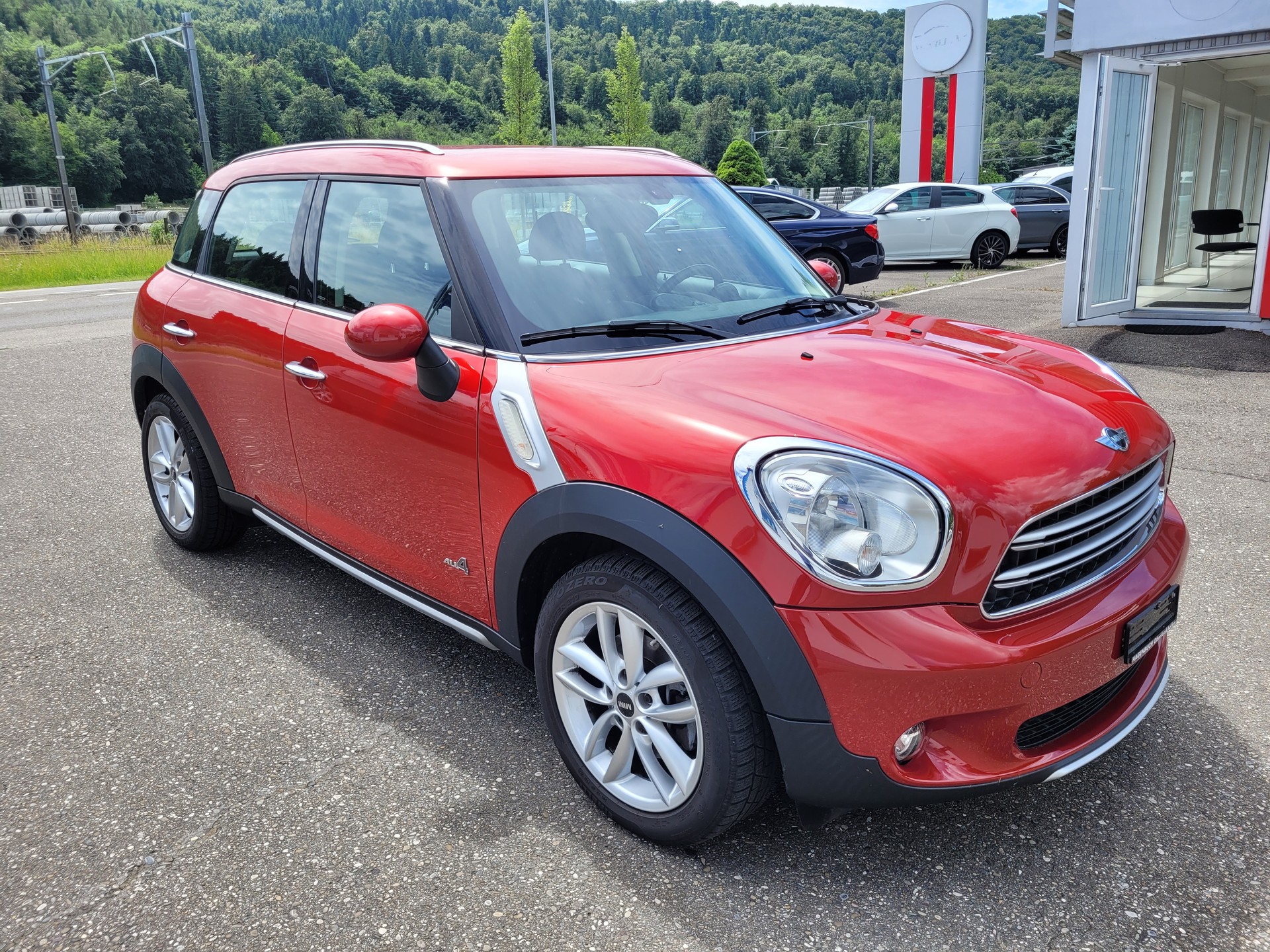 MINI Countryman Cooper ALL4-image-4