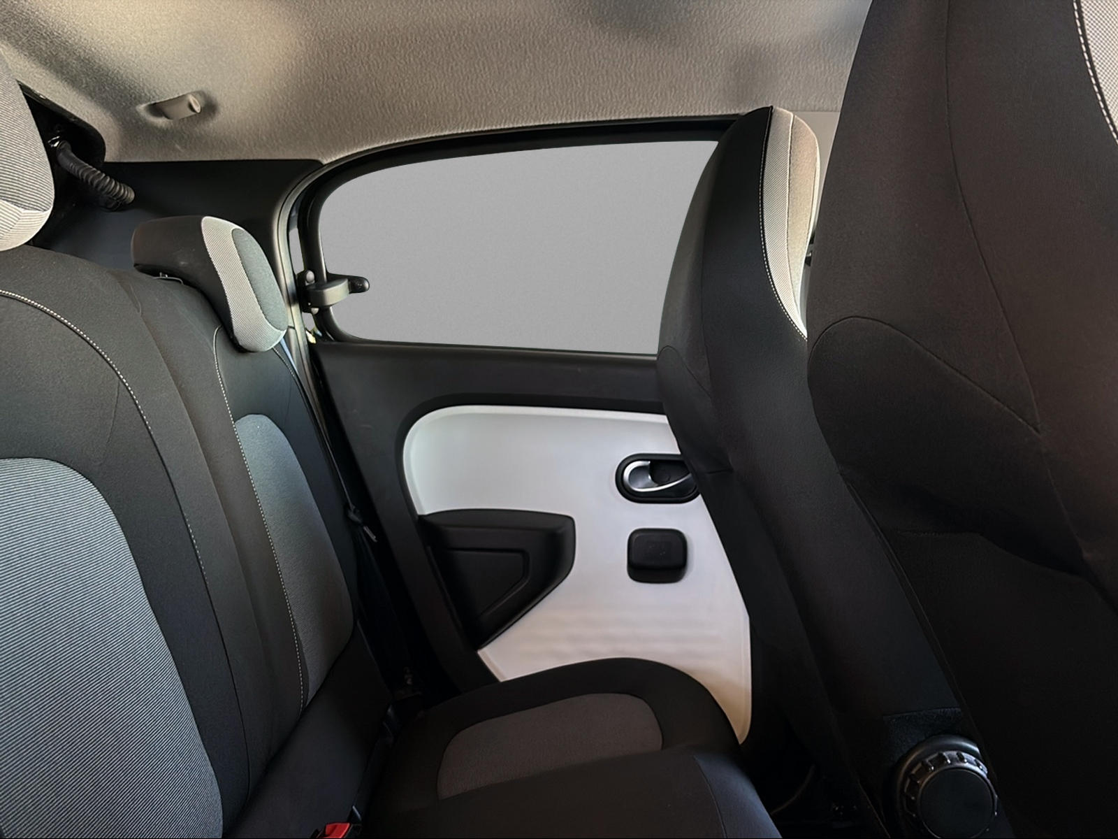 RENAULT Twingo Electric Zen-image-10