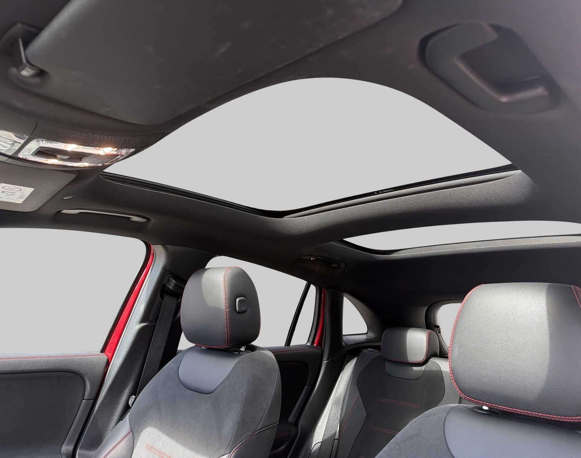 MERCEDES-BENZ EQA H243 EQA 250 AMG Line-image-13