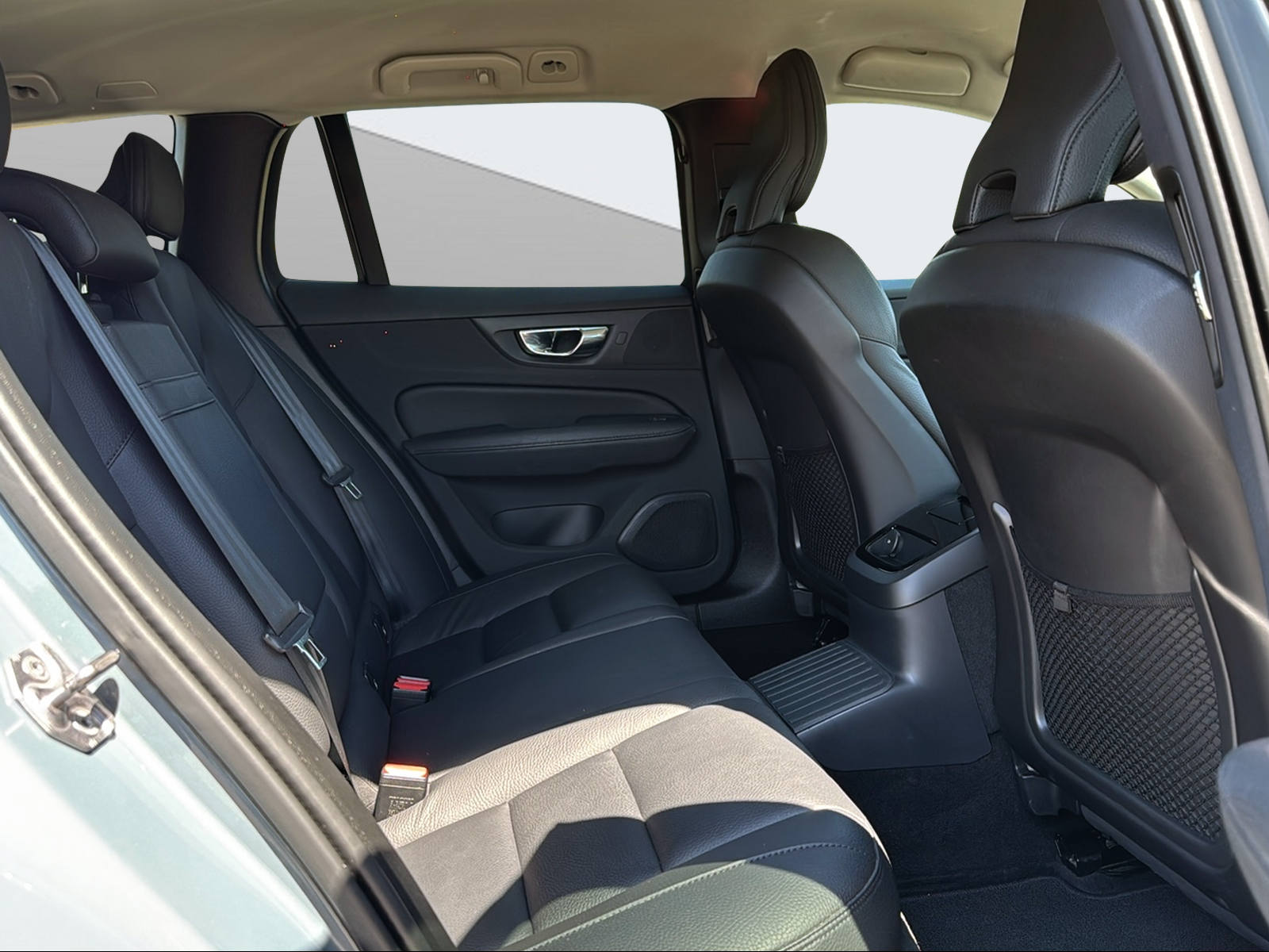 VOLVO V60 2.0 T6 TE Inscription eAWD-image-10