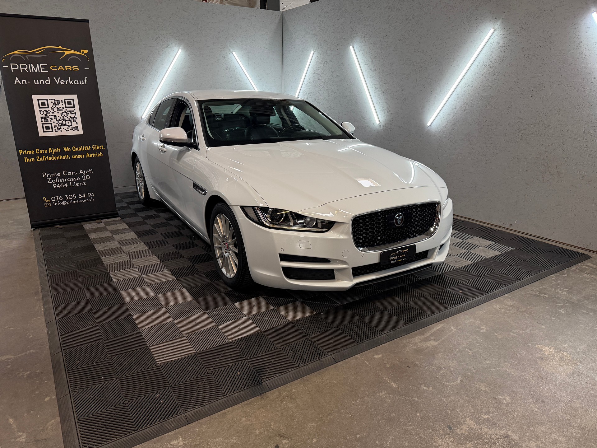 JAGUAR XE E-Performance 20d Pure Automat