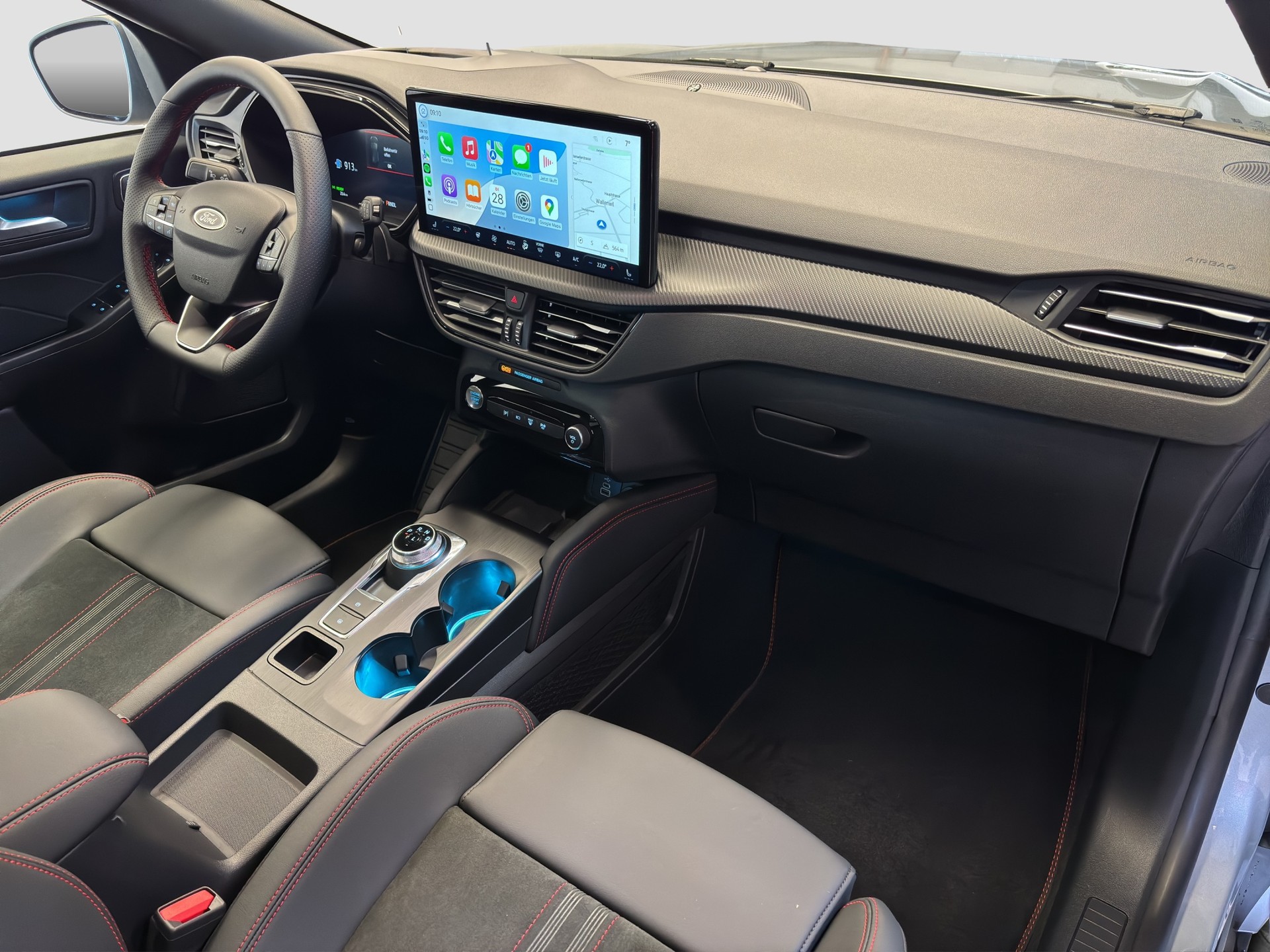 FORD Kuga 2.5 FHEV ST-Line X 4WD-image-12