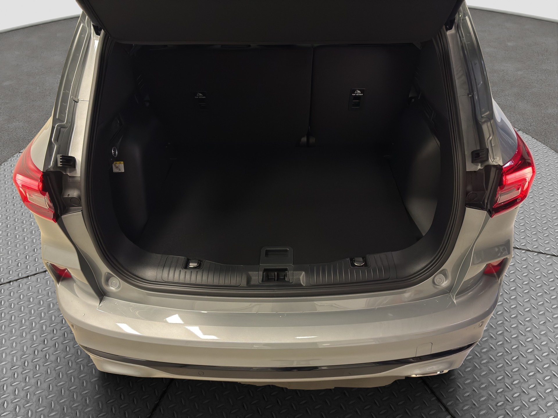 FORD Kuga 2.5 FHEV ST-Line X 4WD-image-17