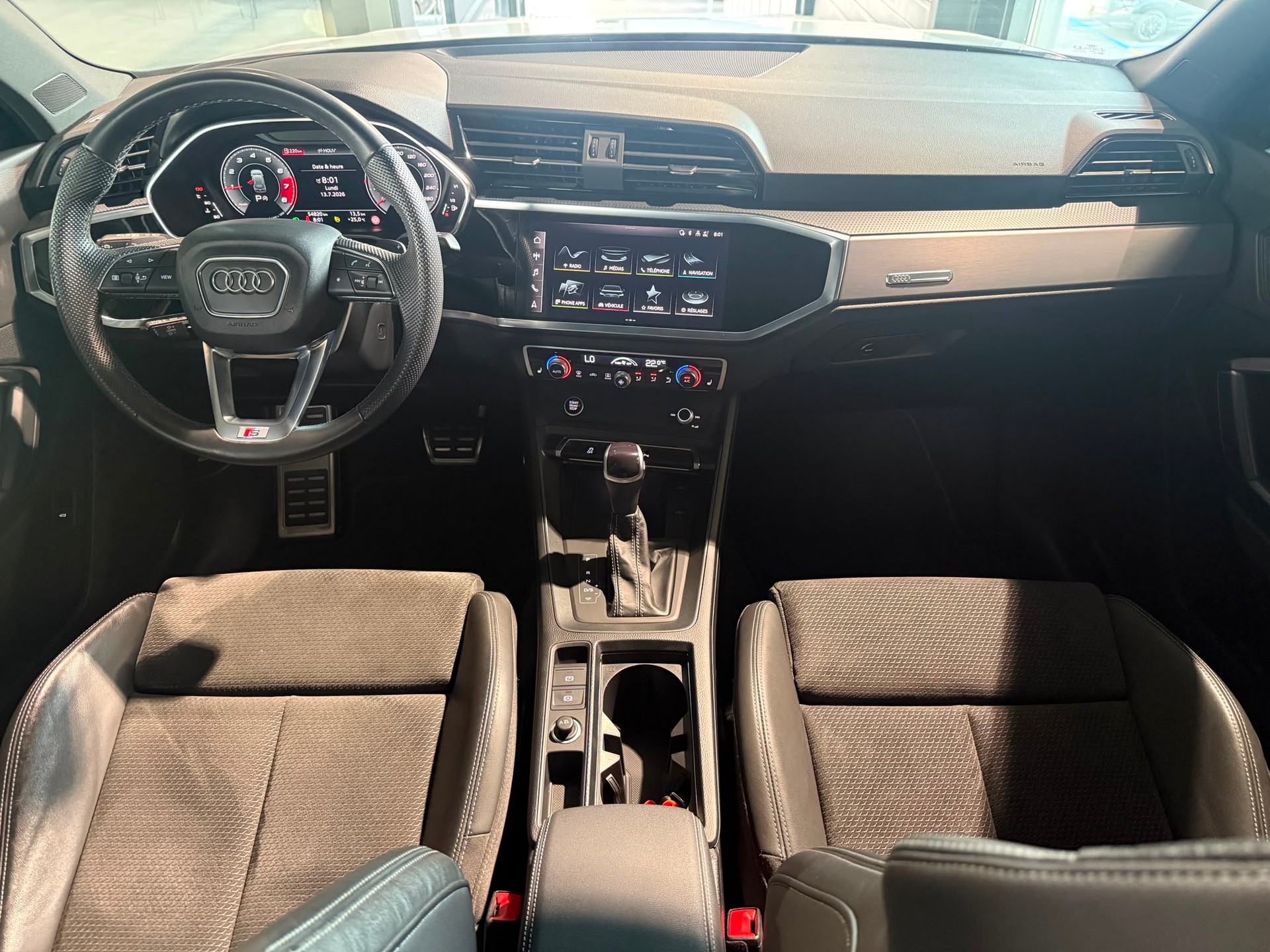 AUDI Q3 Sportback 35 TFSI S line Attraction S-tronic-image-11