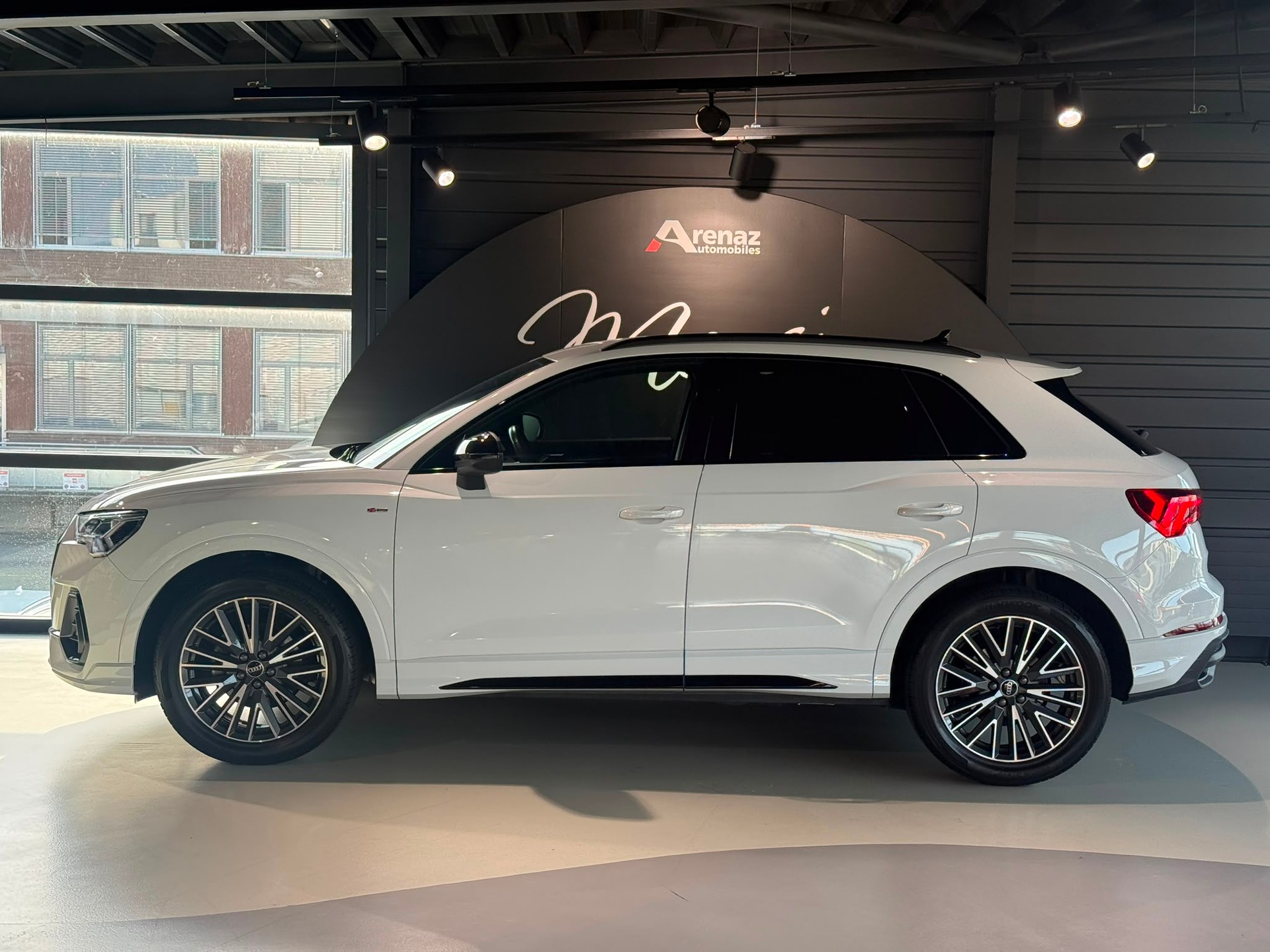 AUDI Q3 Sportback 35 TFSI S line Attraction S-tronic-showroom-element-3